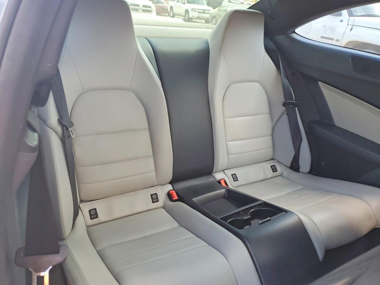 2013 Mercedes-benz C 250 Blue vin: WDDGJ4HB1DF985054
