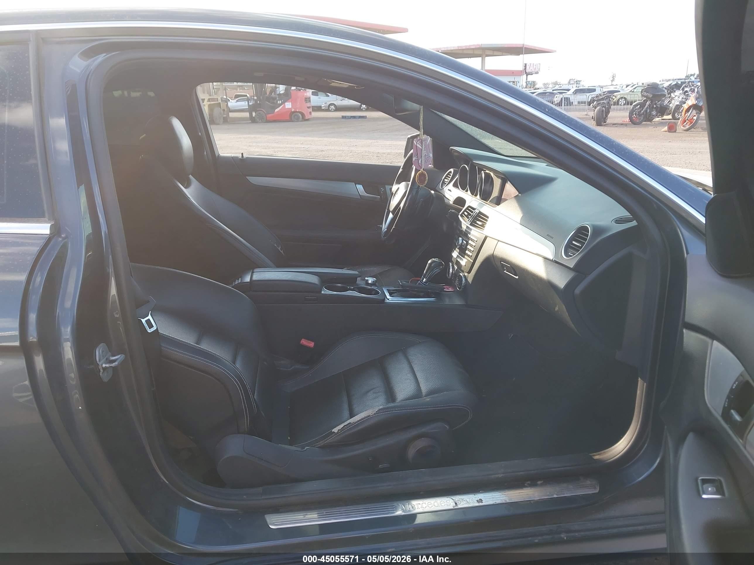 2014 Mercedes-benz C 250   Gray vin: WDDGJ4HB1EG268682