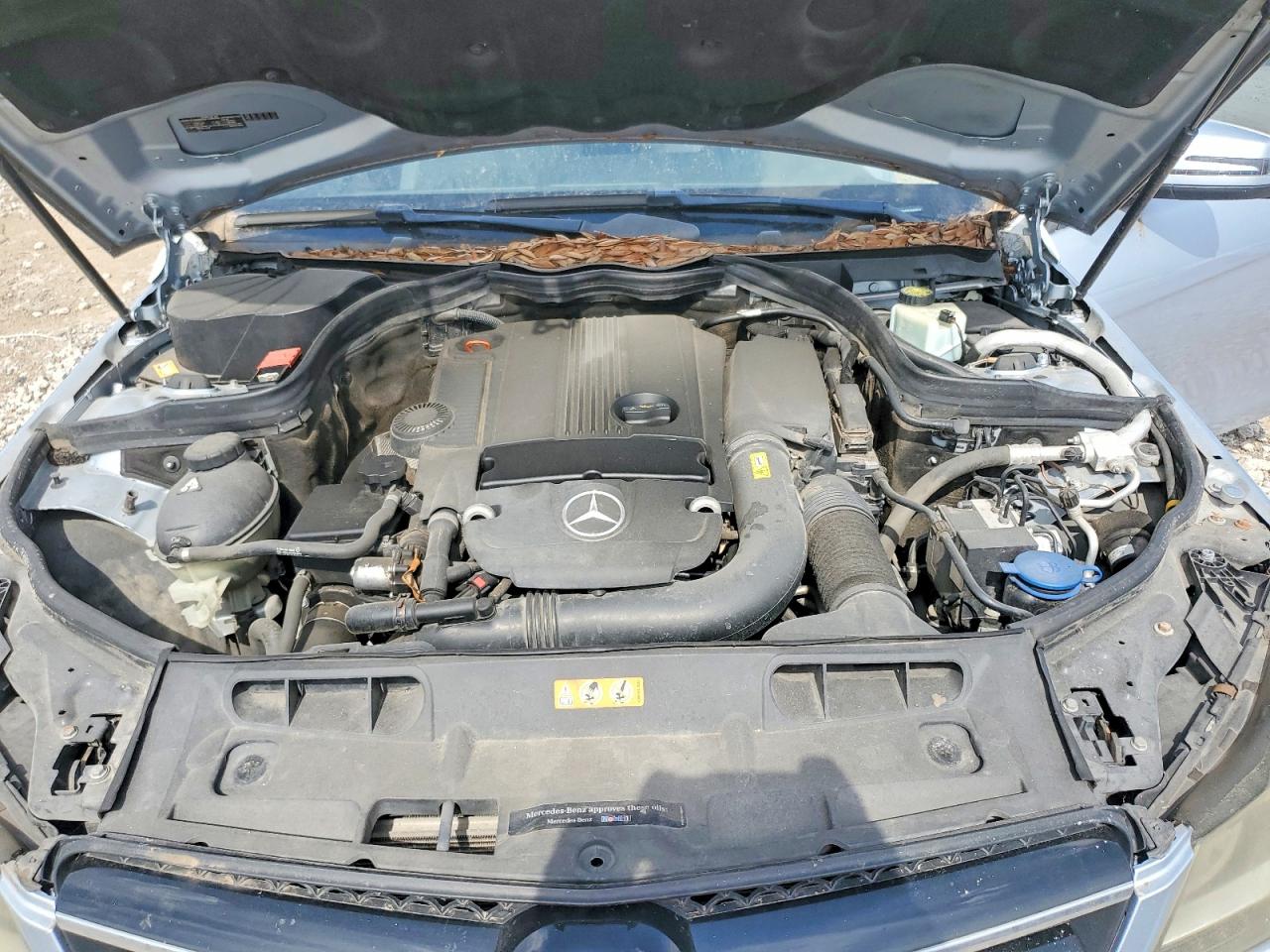 2015 Mercedes-benz C 250 Серебряный vin: WDDGJ4HB1FG369819