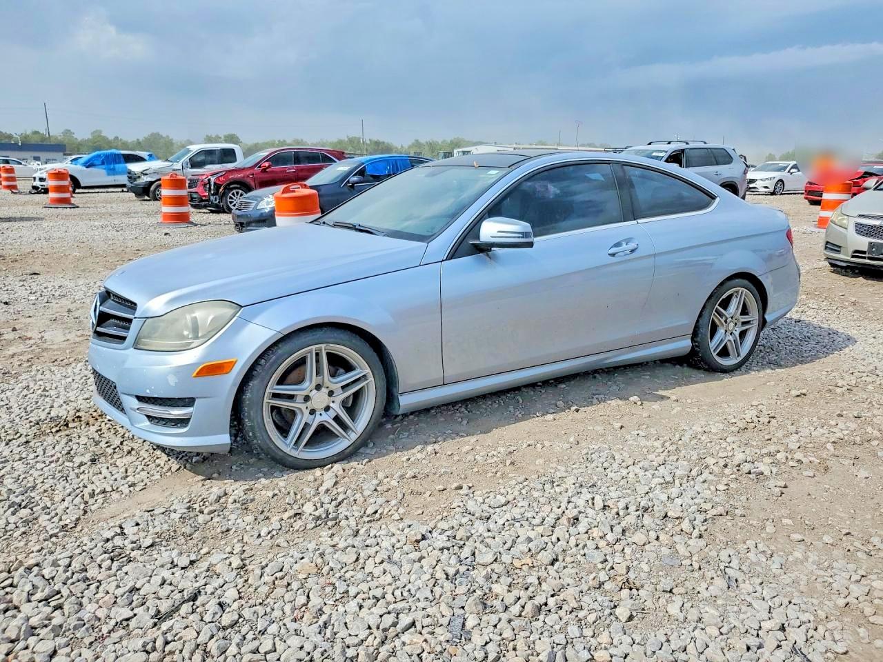 2015 Mercedes-benz C 250 Silver vin: WDDGJ4HB1FG369819
