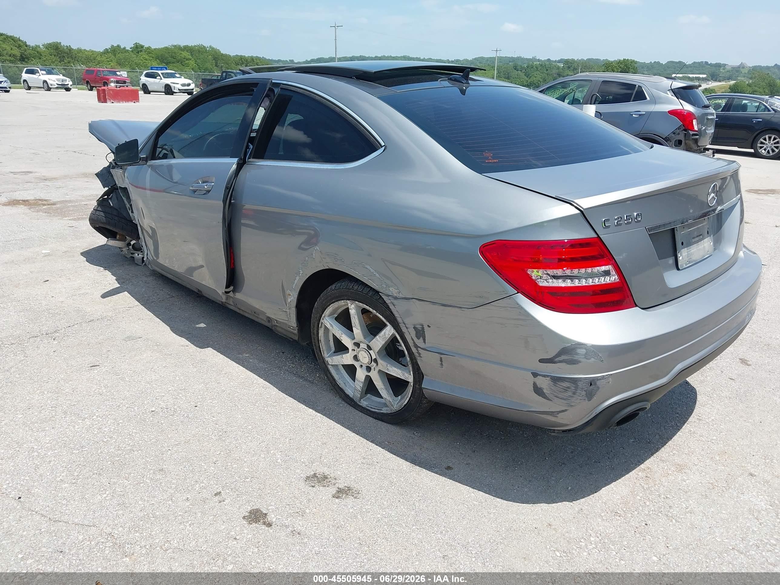 2015 Mercedes-benz C 250   Gray vin: WDDGJ4HB1FG390881