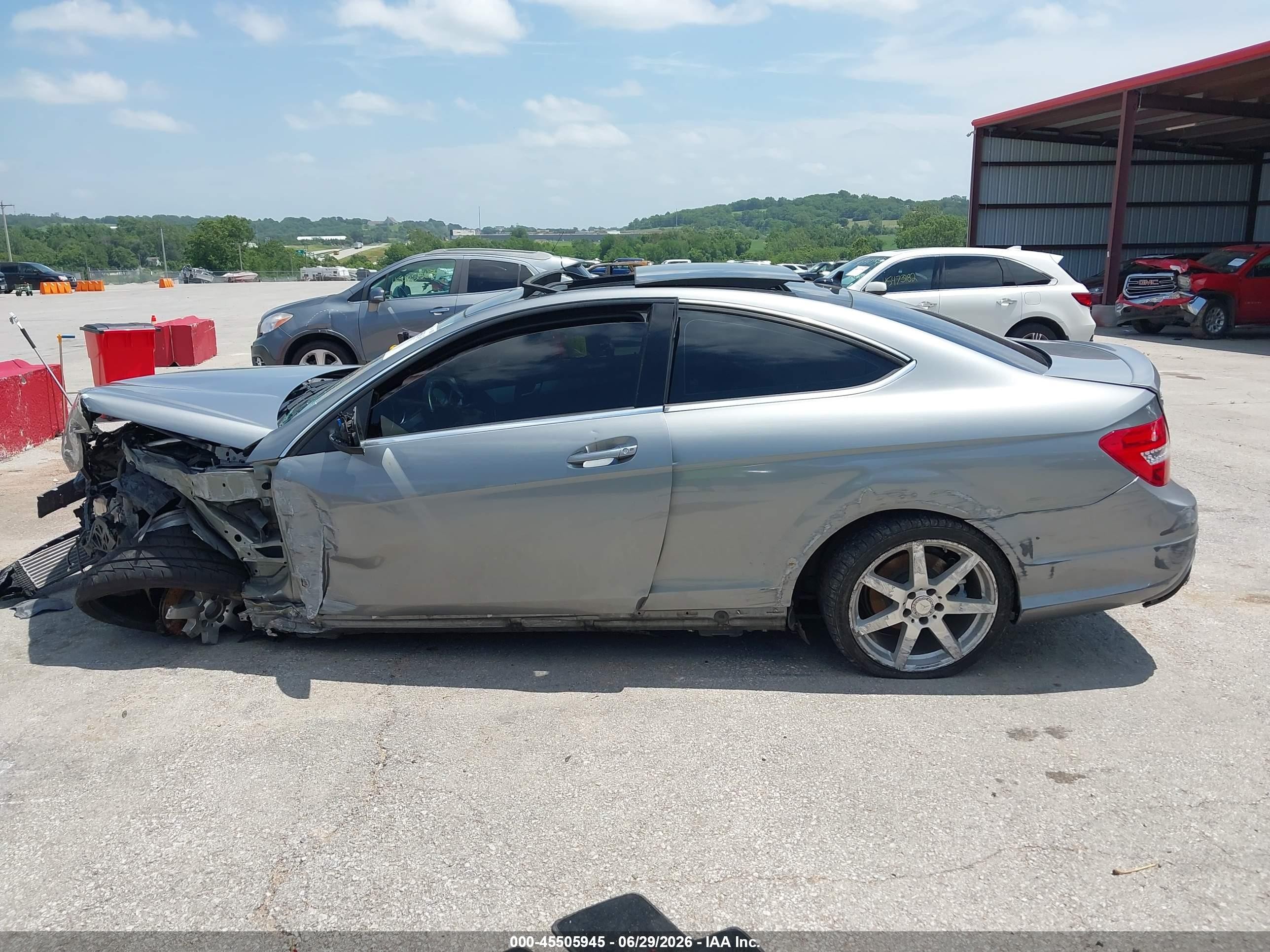 2015 Mercedes-benz C 250   Gray vin: WDDGJ4HB1FG390881
