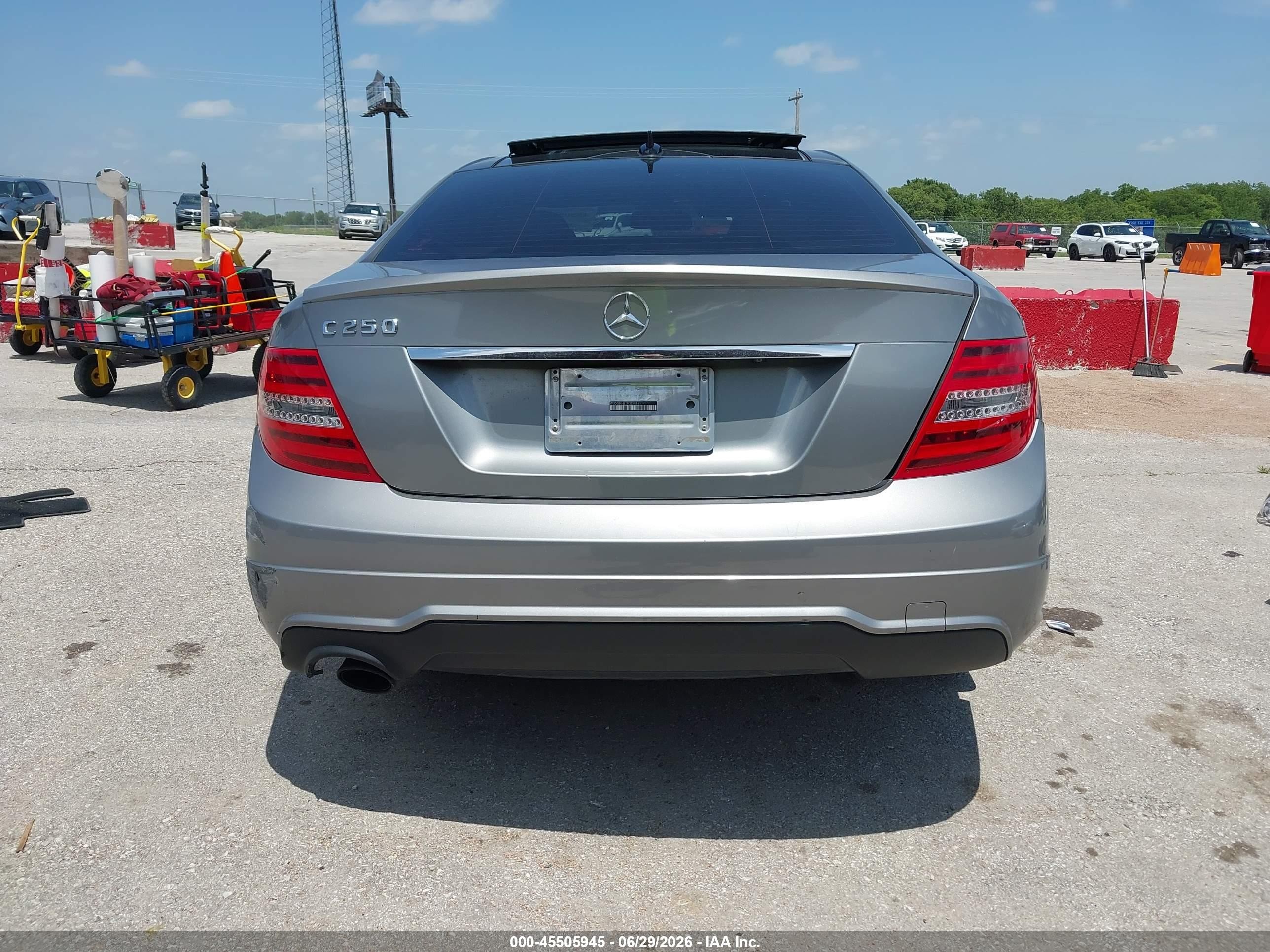 2015 Mercedes-benz C 250   Gray vin: WDDGJ4HB1FG390881