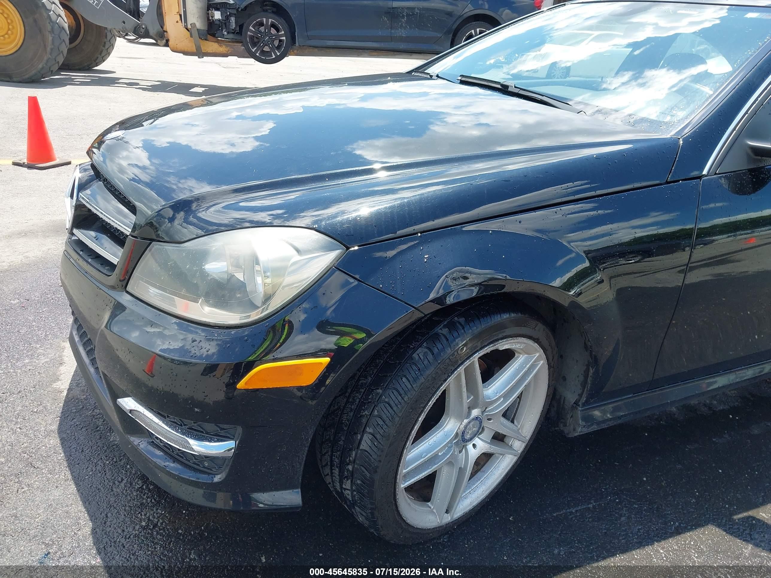 2015 Mercedes-benz C 250   Black vin: WDDGJ4HB1FG392131