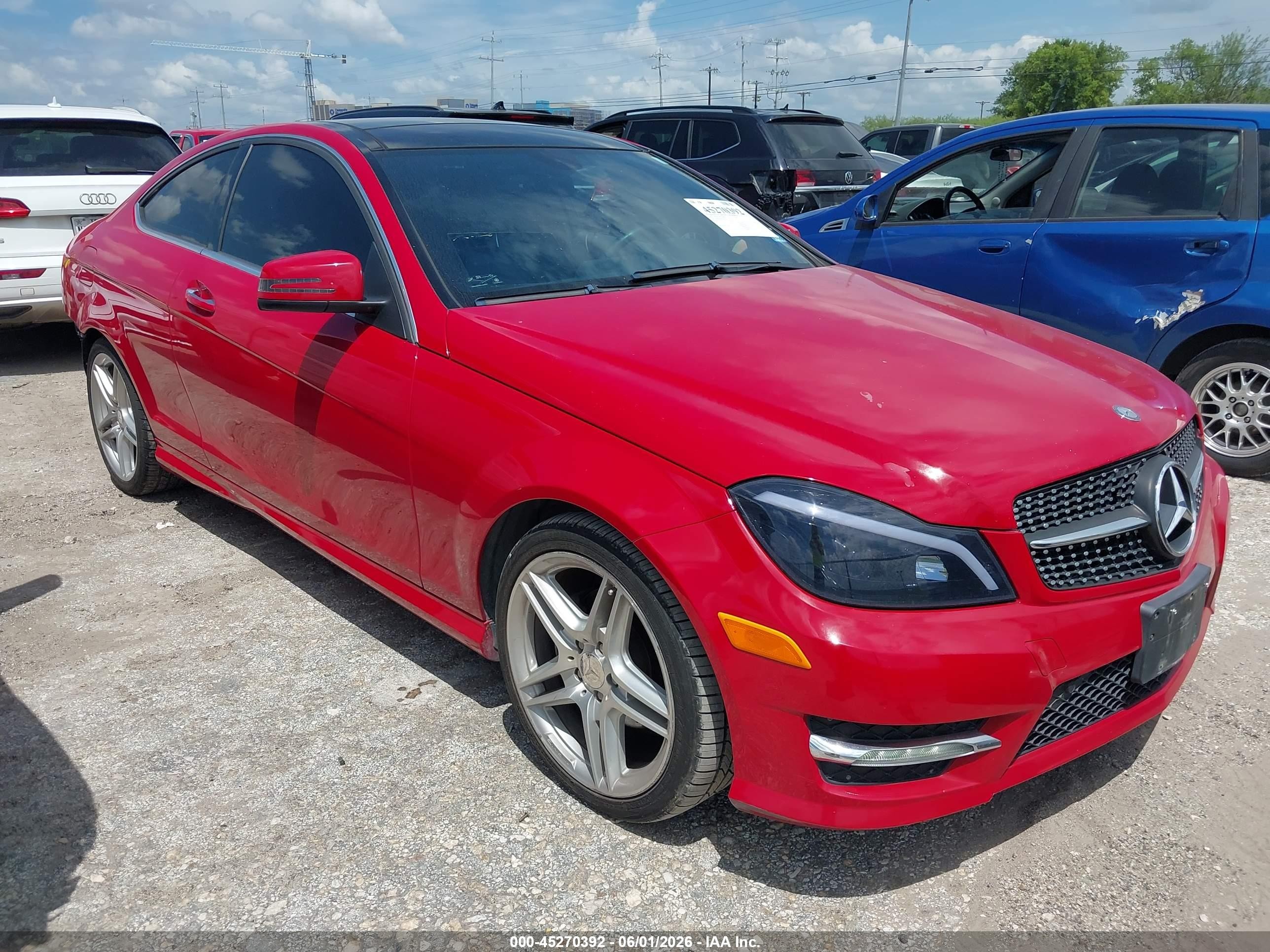 2013 Mercedes-benz C 250   Red vin: WDDGJ4HB2DF943136