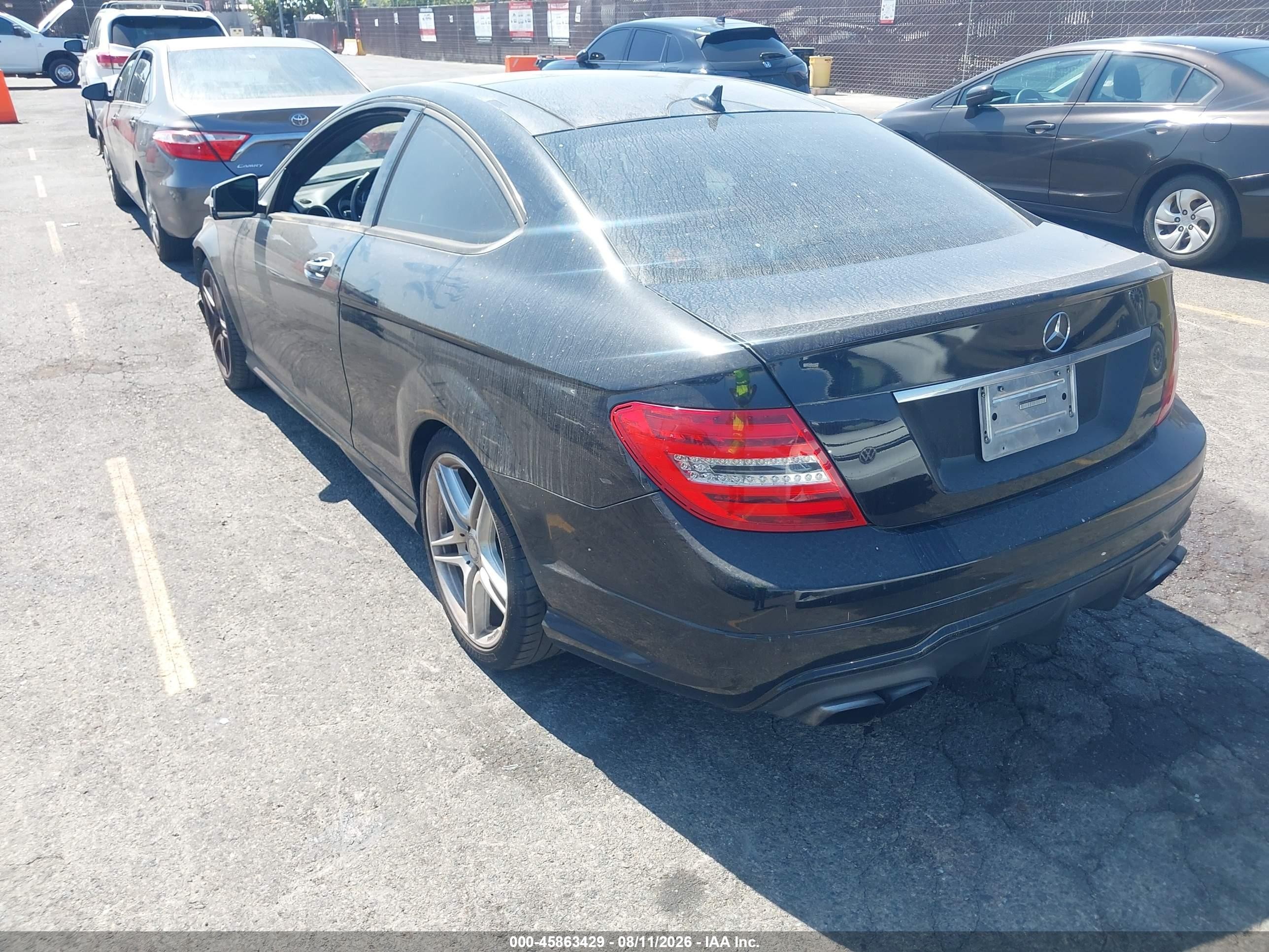 2013 Mercedes-benz C 250   Black vin: WDDGJ4HB2DG099447