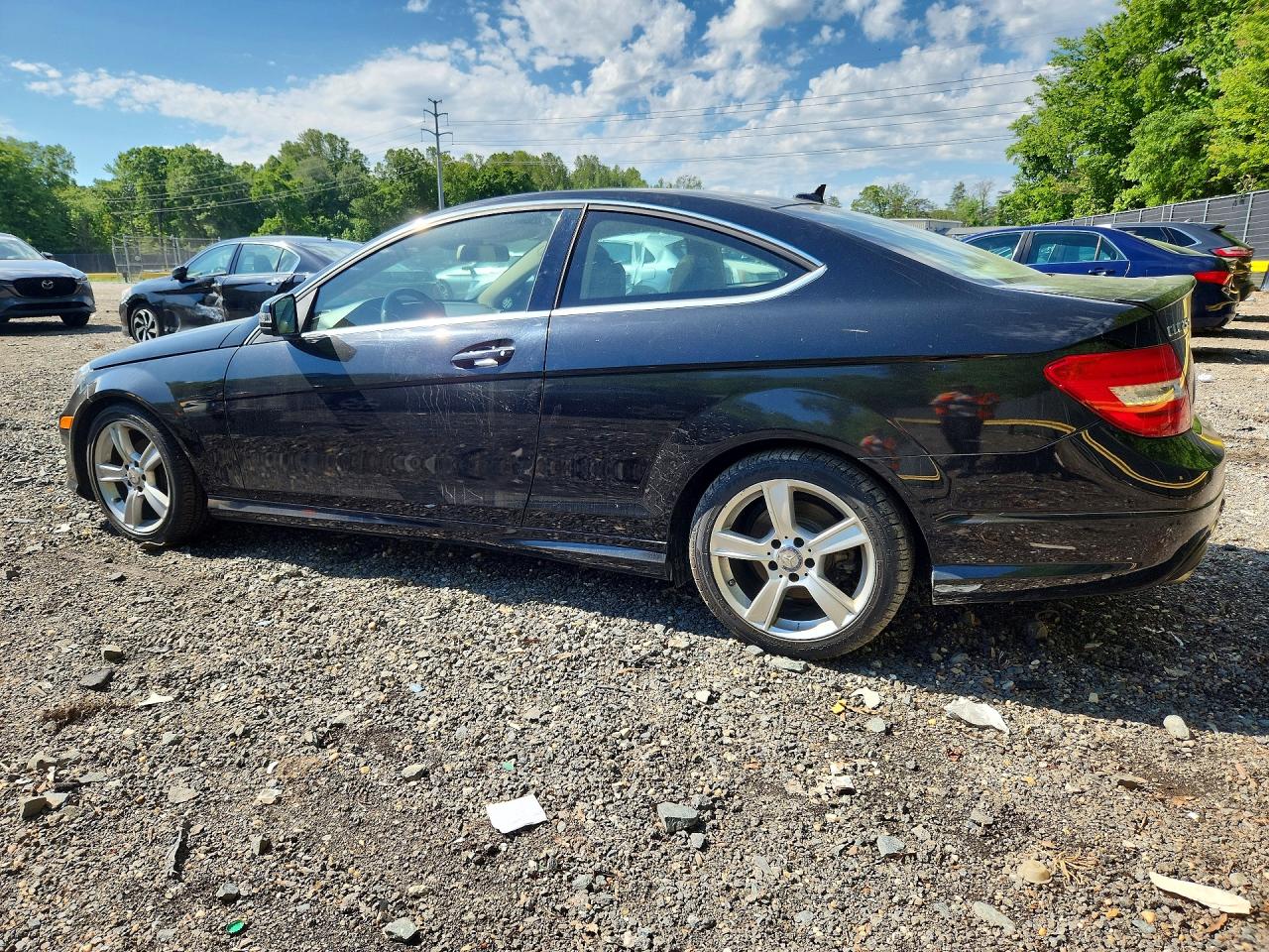 2014 Mercedes-benz C 250 Черный vin: WDDGJ4HB2EG161527
