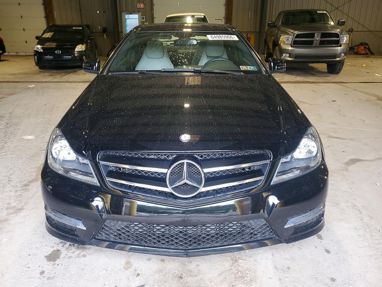 2014 Mercedes-benz C 250 Черный vin: WDDGJ4HB2EG281280