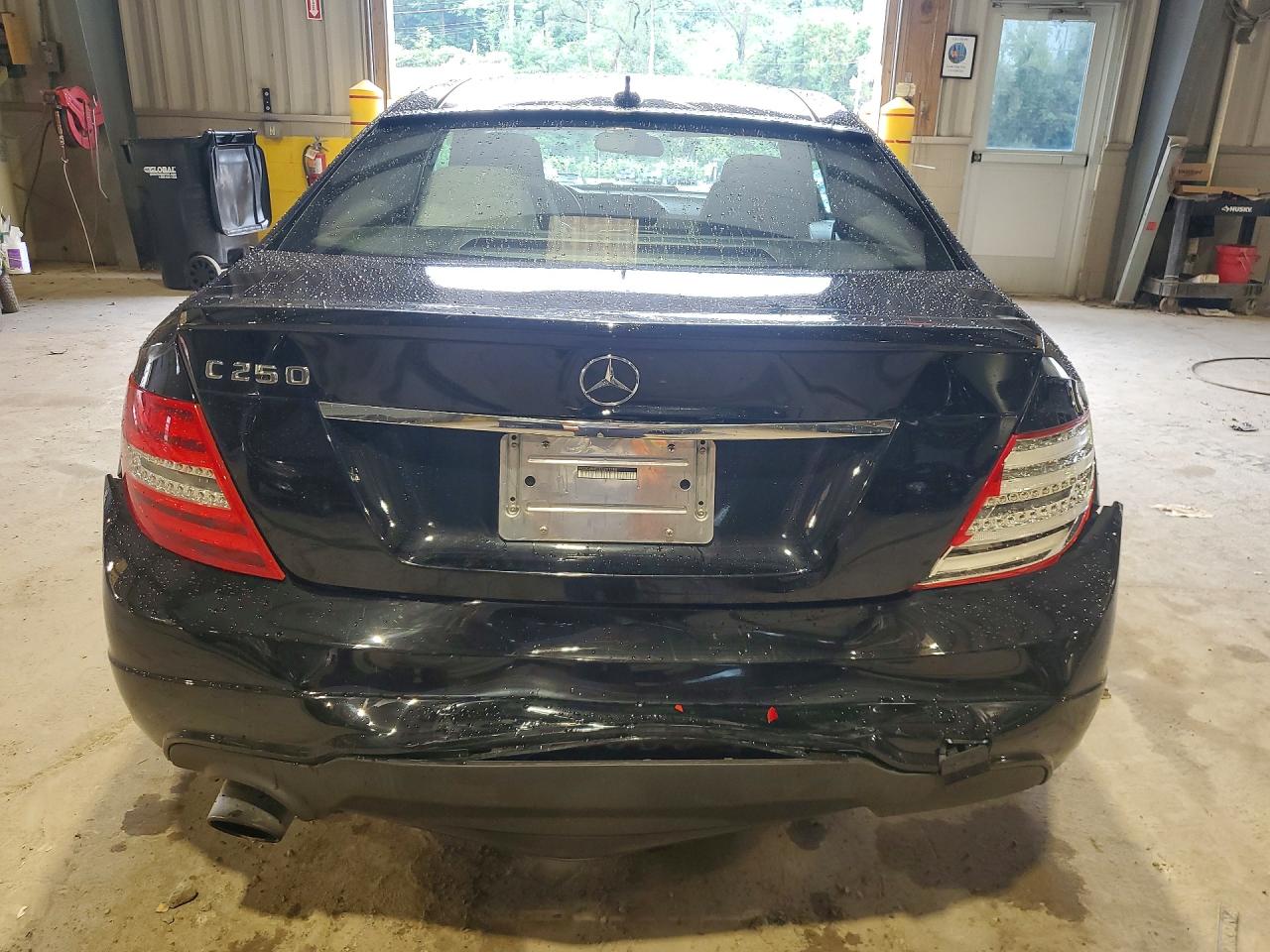 2014 Mercedes-benz C 250 Черный vin: WDDGJ4HB2EG281280