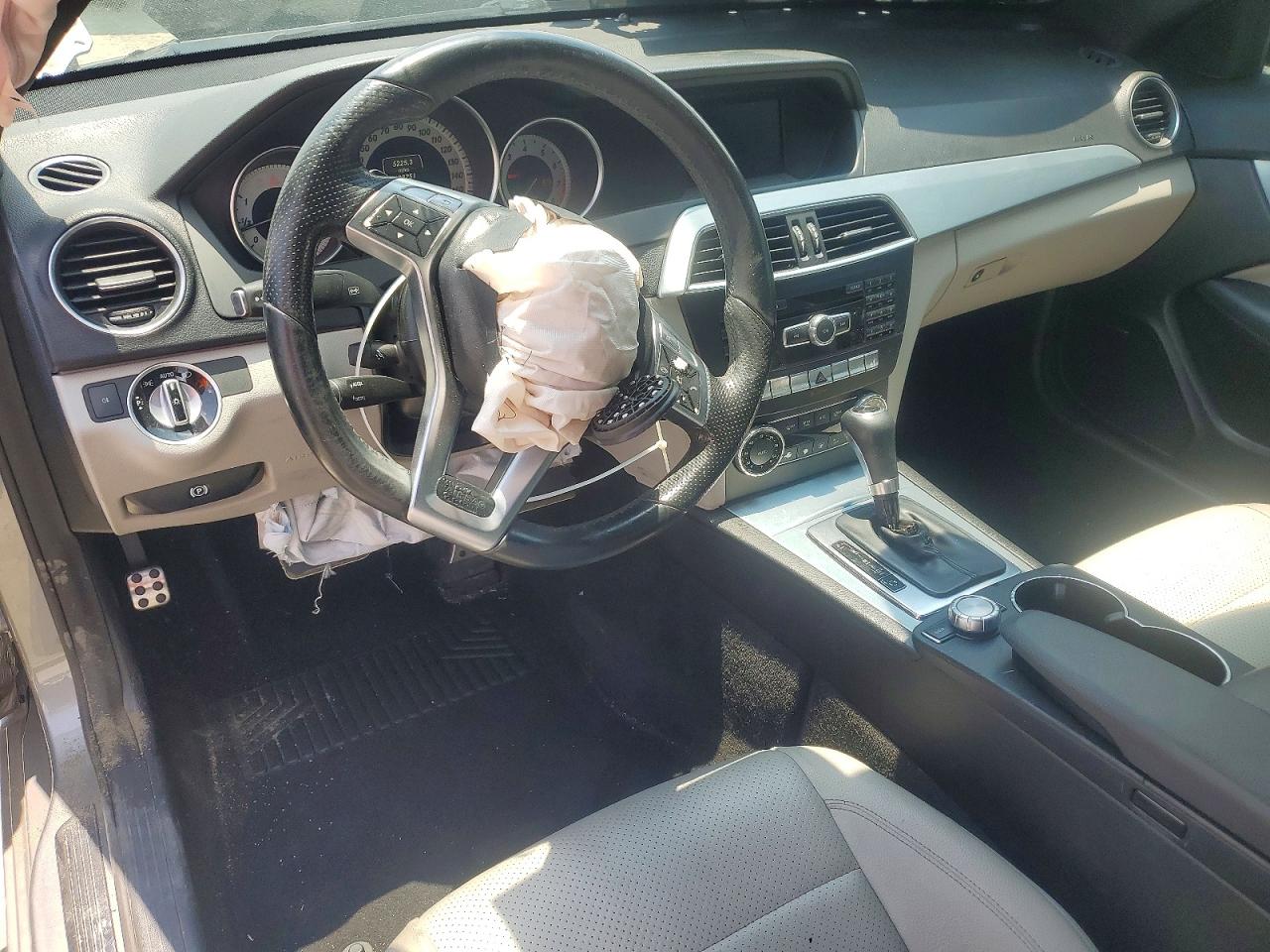 2014 Mercedes-benz C 250 Gray vin: WDDGJ4HB2EG282090