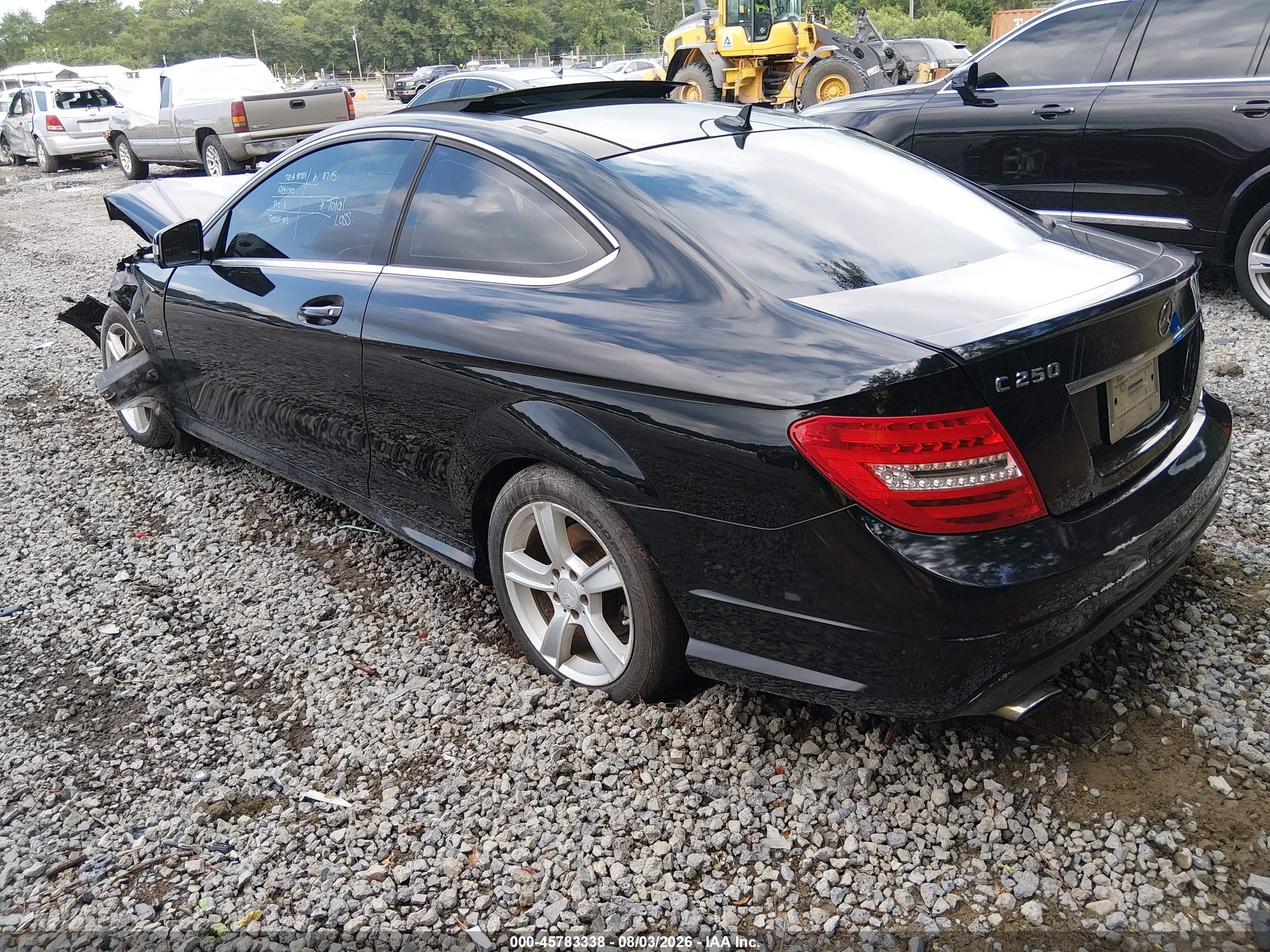 2012 Mercedes-benz C 250 Черный vin: WDDGJ4HB3CF924173