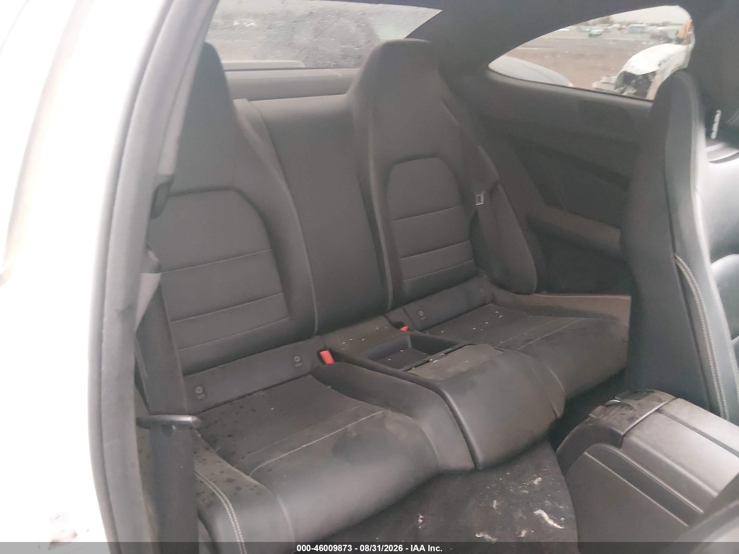 2013 Mercedes-benz C 250 Белый vin: WDDGJ4HB3DF973956