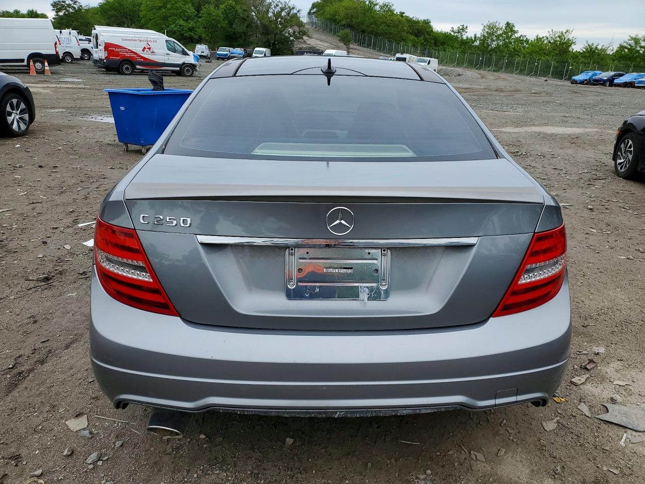 2013 Mercedes-benz C 250 Gray vin: WDDGJ4HB3DF998954