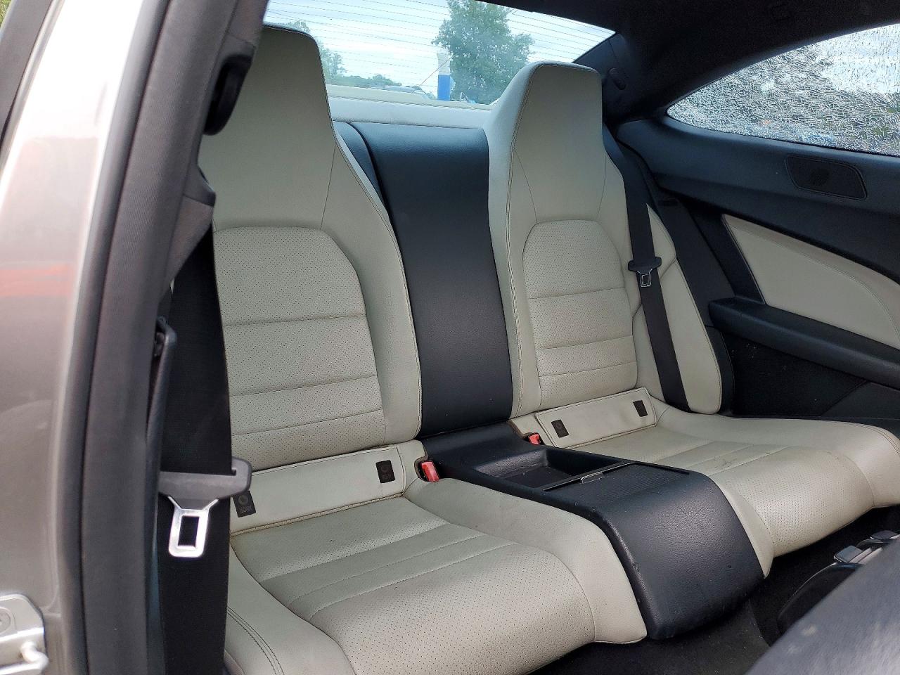 2013 Mercedes-benz C 250 Gray vin: WDDGJ4HB3DF998954