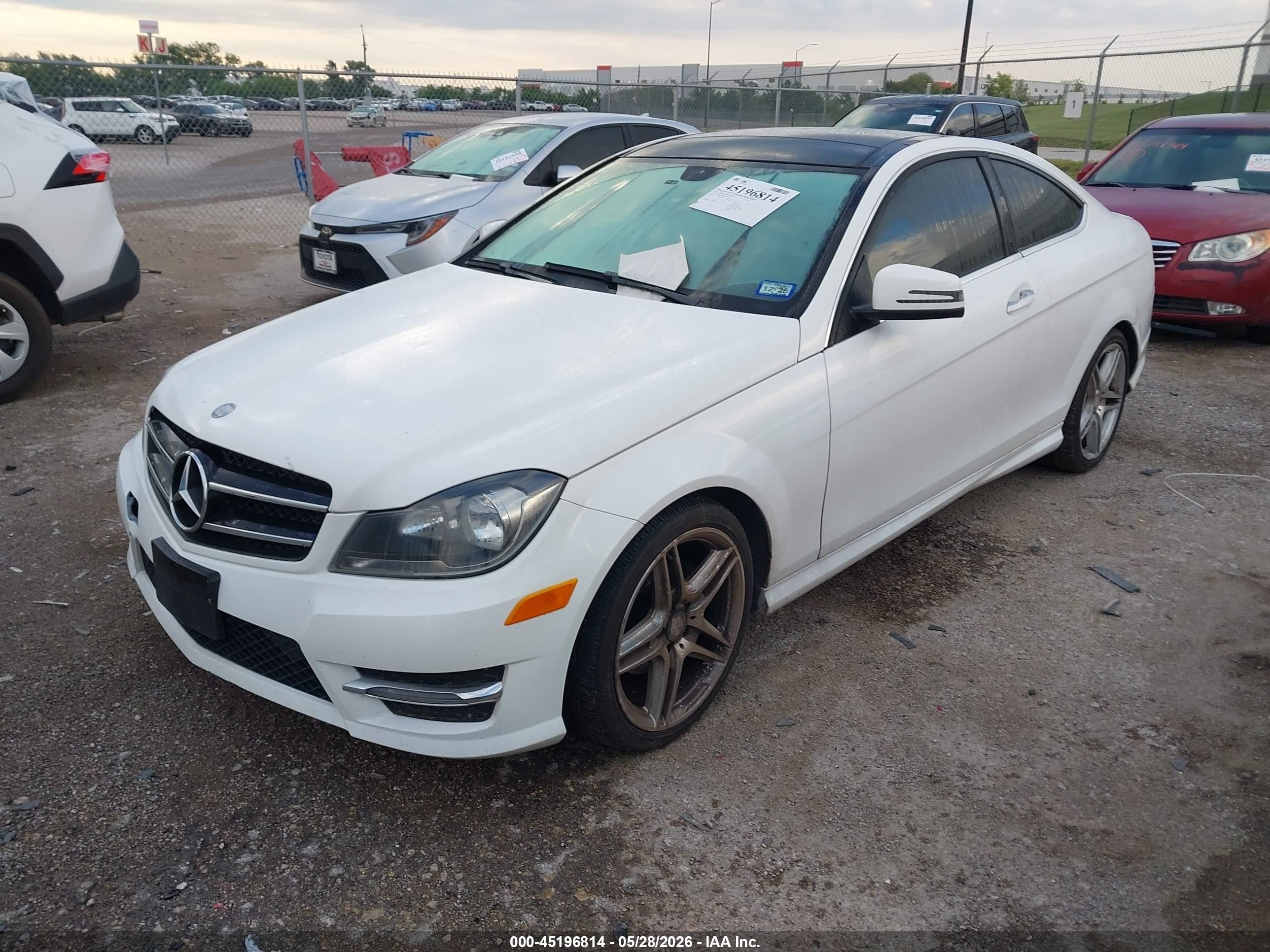 2014 Mercedes-benz C 250   White vin: WDDGJ4HB3EG220777