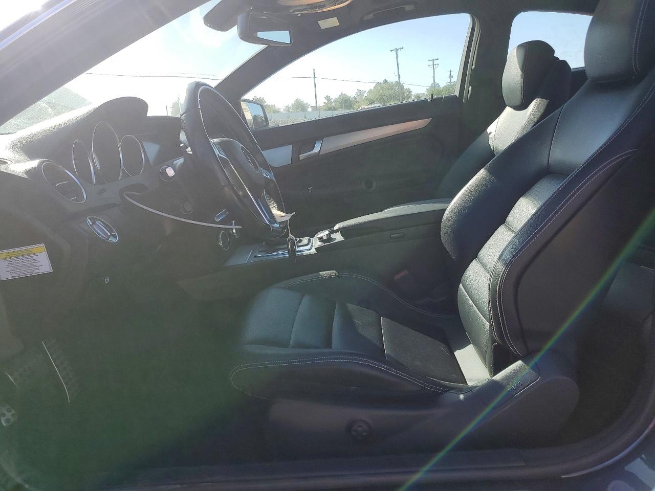 2014 Mercedes-benz C 250 Угольный vin: WDDGJ4HB3EG274418