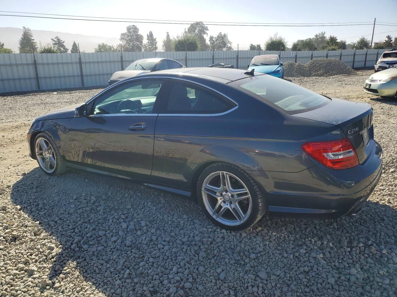 2014 Mercedes-benz C 250 Угольный vin: WDDGJ4HB3EG274418