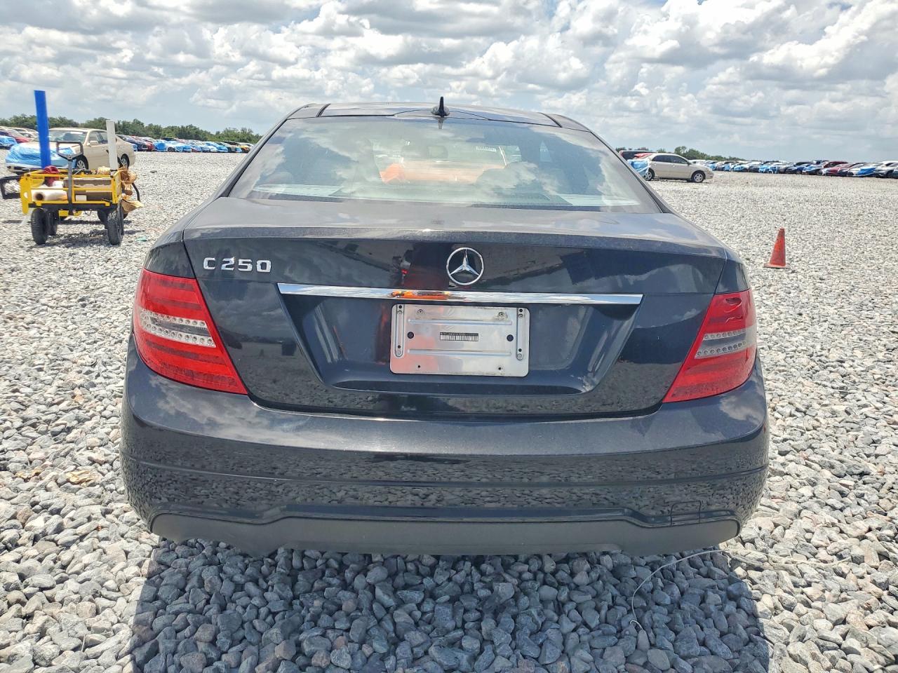 2015 Mercedes-benz C 250 Black vin: WDDGJ4HB3FG415988