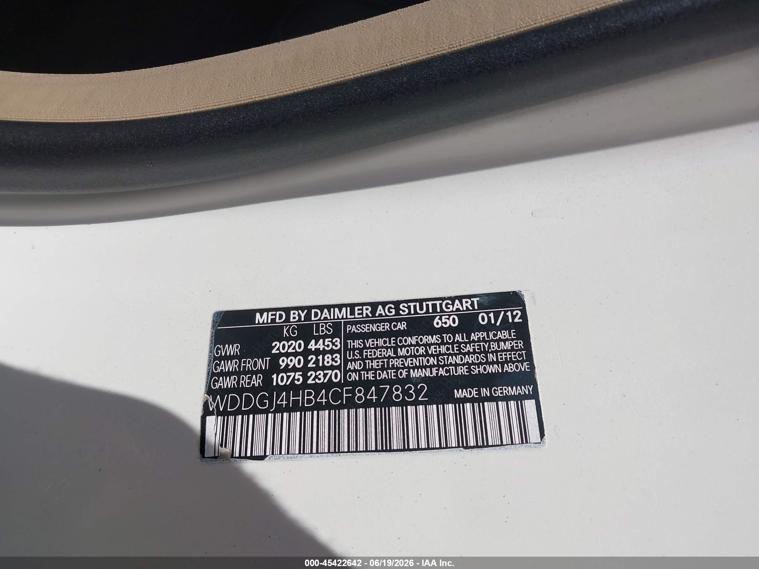 2012 Mercedes-benz C 250 White vin: WDDGJ4HB4CF847832