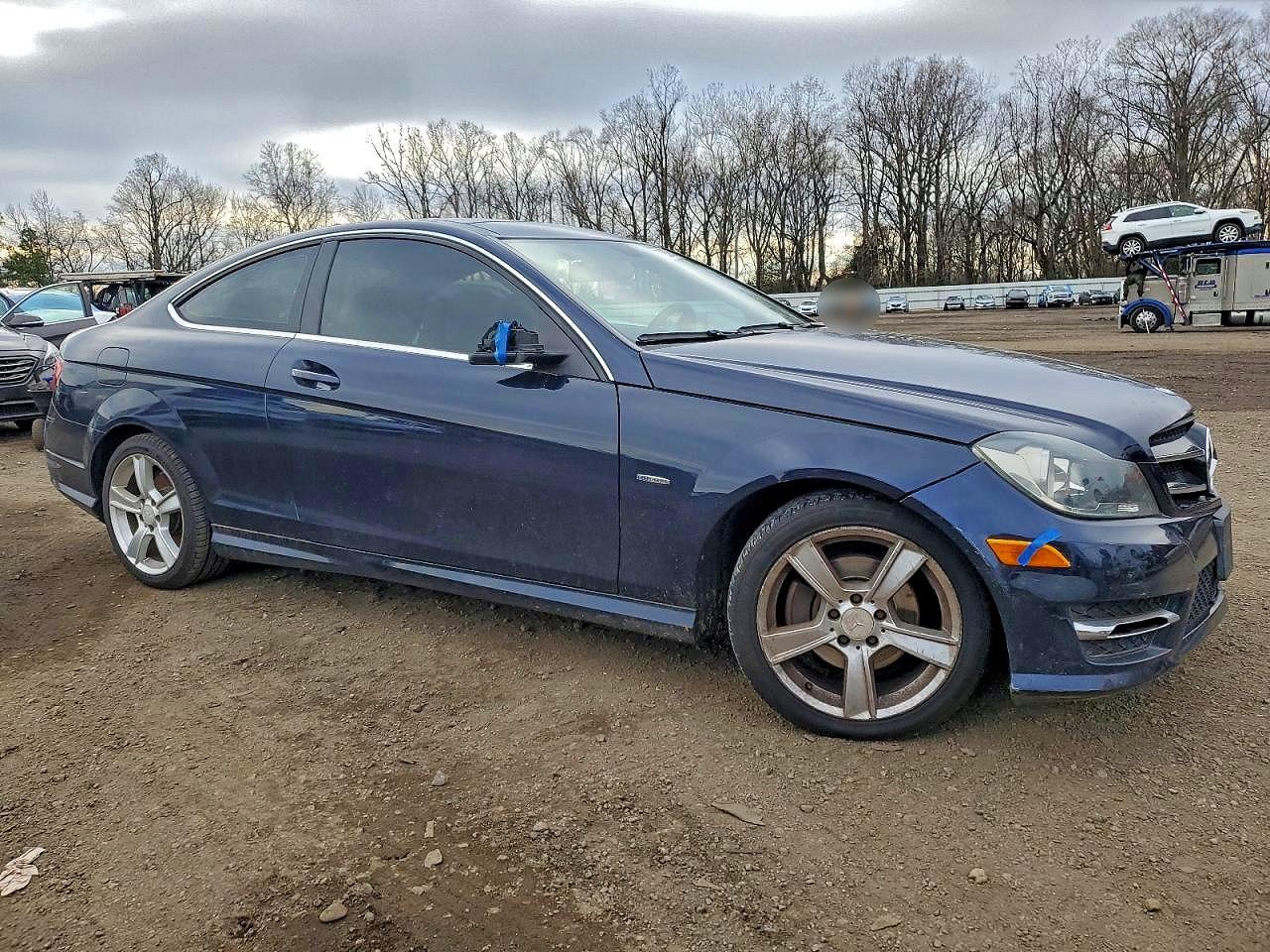 2012 Mercedes-benz C 250 Синий vin: WDDGJ4HB4CF925137
