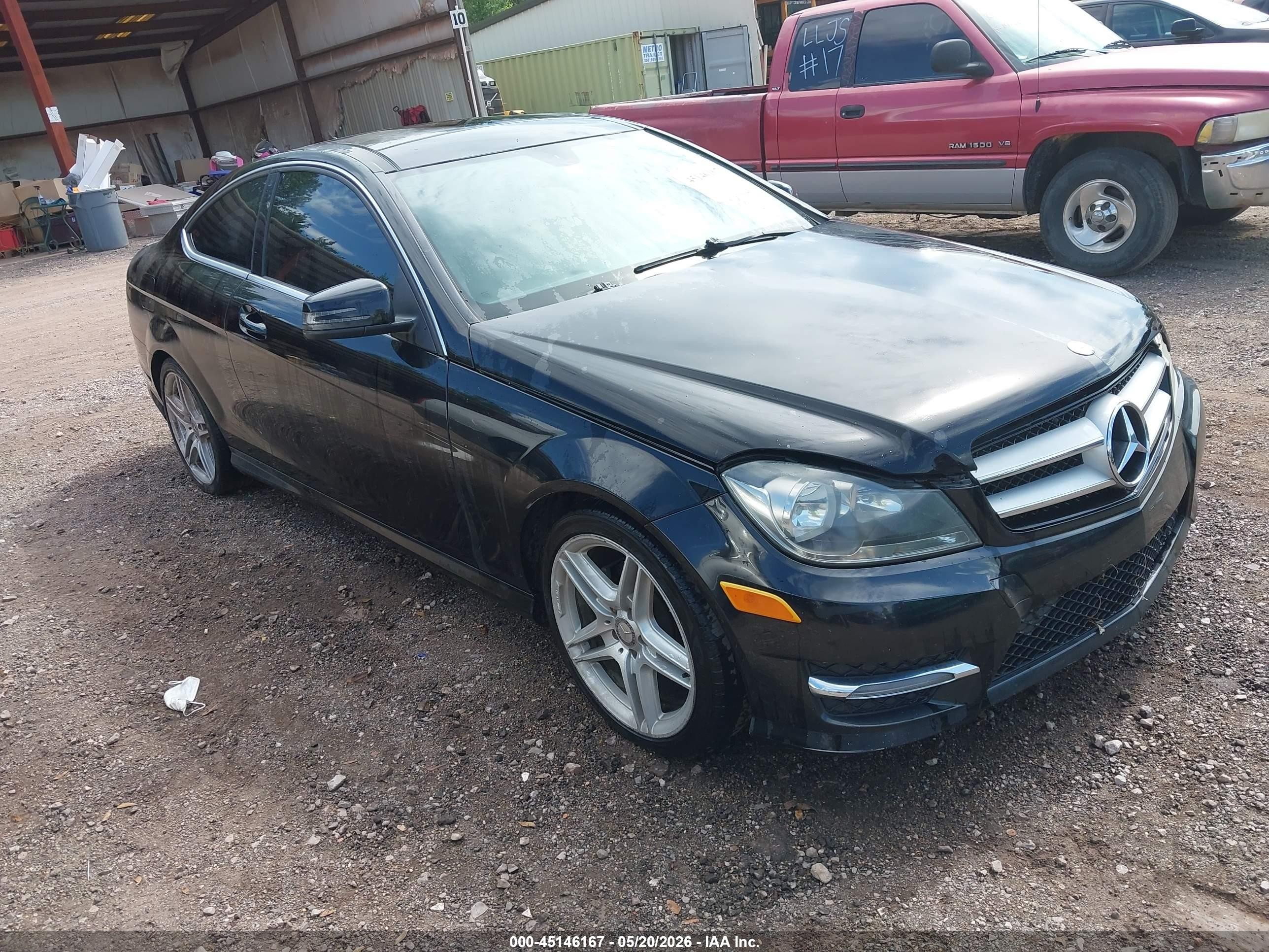 2013 Mercedes-benz C 250   Black vin: WDDGJ4HB4DG033319