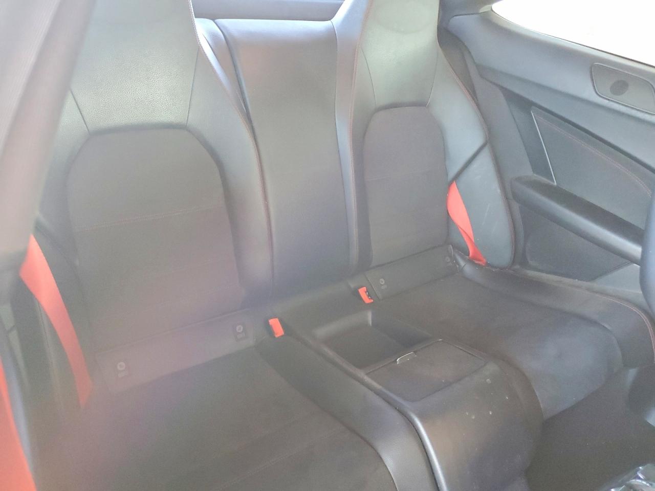 2014 Mercedes-benz C 250 Белый vin: WDDGJ4HB4EG205818