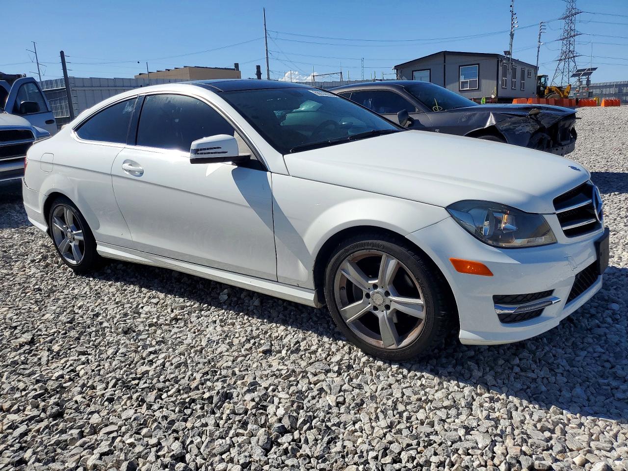 2014 Mercedes-benz C 250 White vin: WDDGJ4HB4EG312013