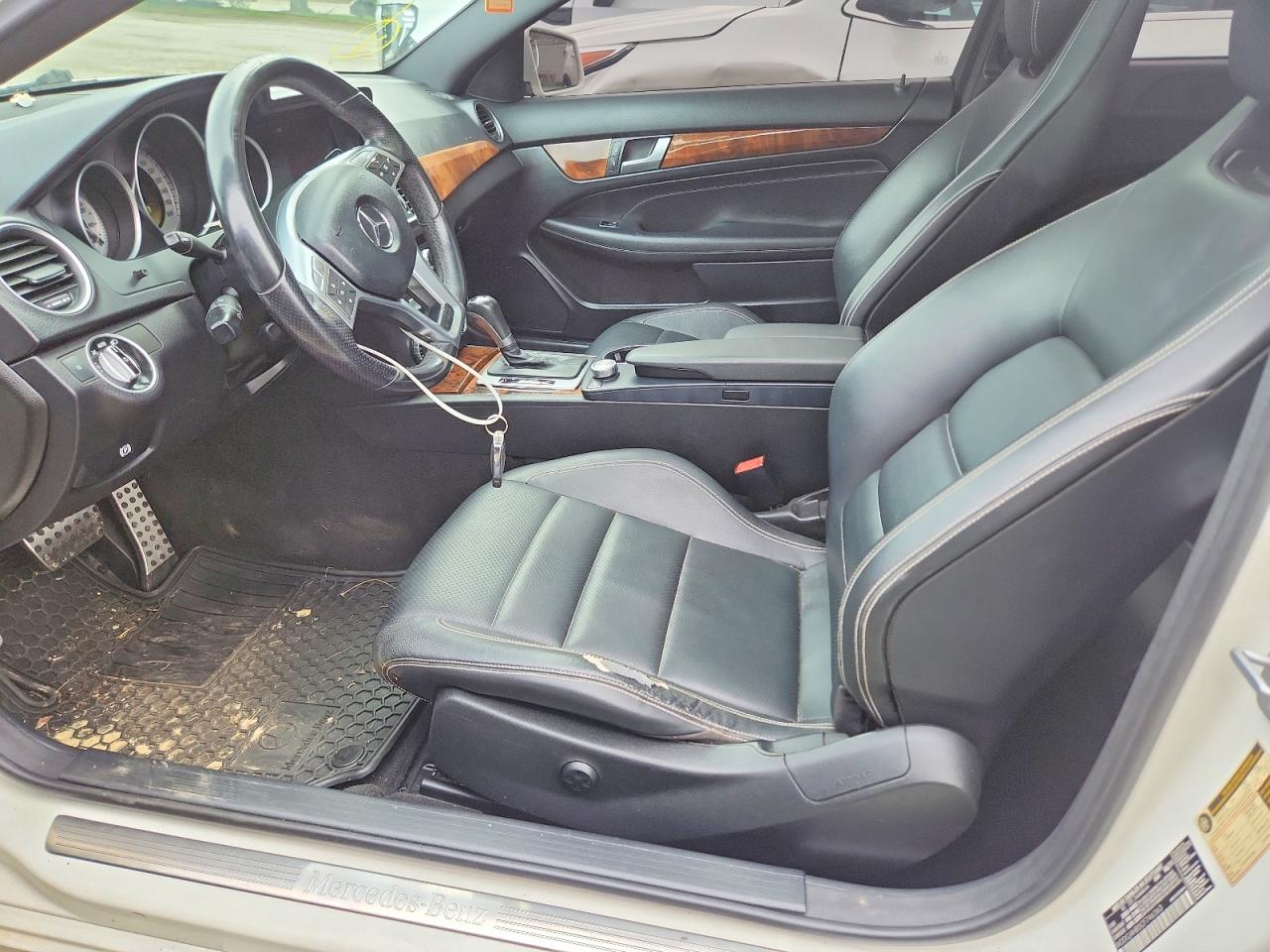 2012 Mercedes-benz C 250 White vin: WDDGJ4HB5CF746363