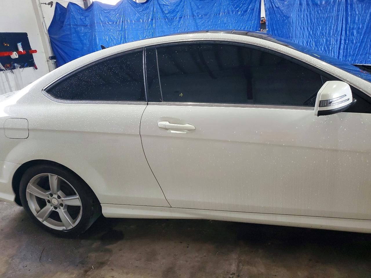 2012 Mercedes-benz C 250 White vin: WDDGJ4HB5CF746363