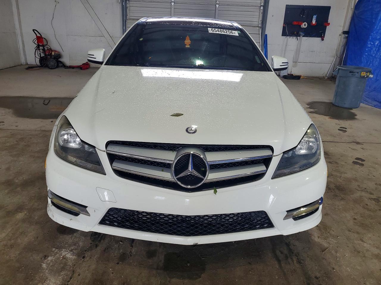 2012 Mercedes-benz C 250 White vin: WDDGJ4HB5CF746363