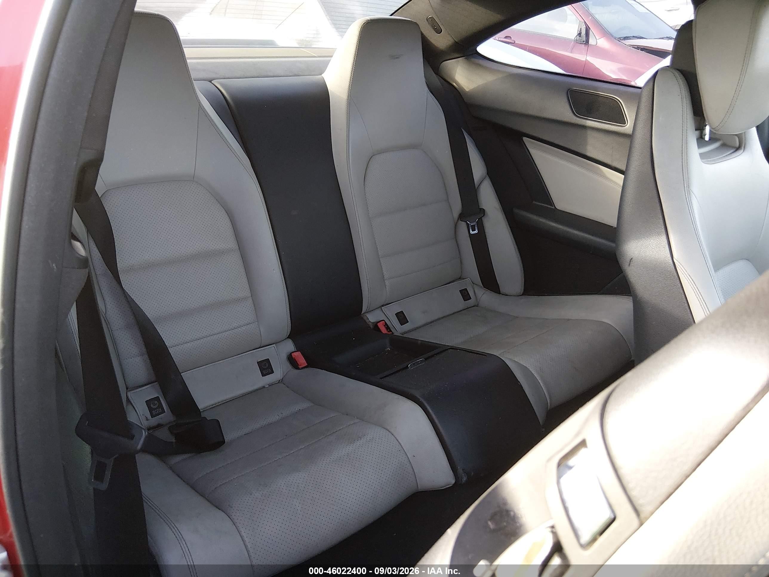 2012 Mercedes-benz C 250   Red vin: WDDGJ4HB5CF807078