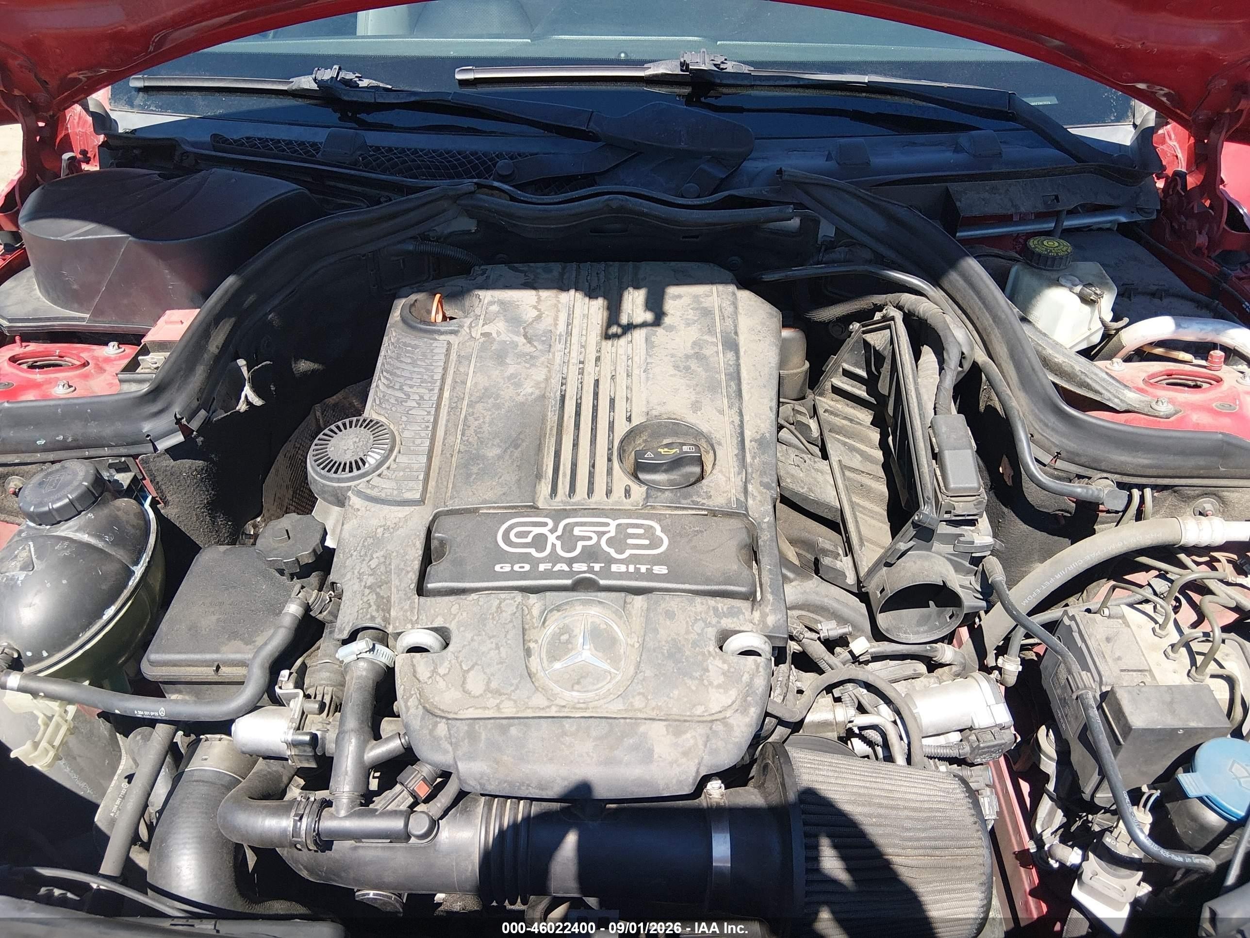 2012 Mercedes-benz C 250   Red vin: WDDGJ4HB5CF807078