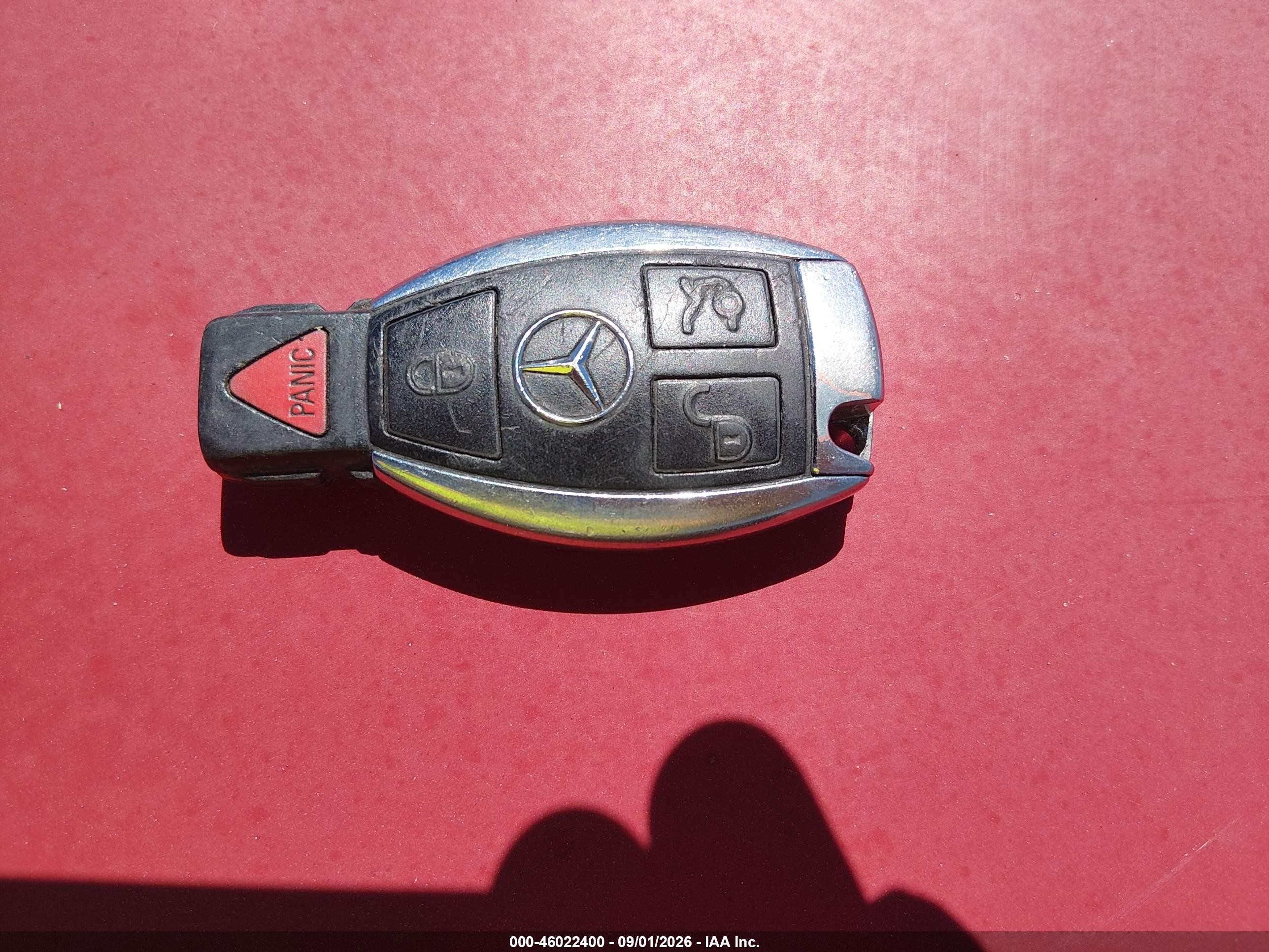 2012 Mercedes-benz C 250   Red vin: WDDGJ4HB5CF807078