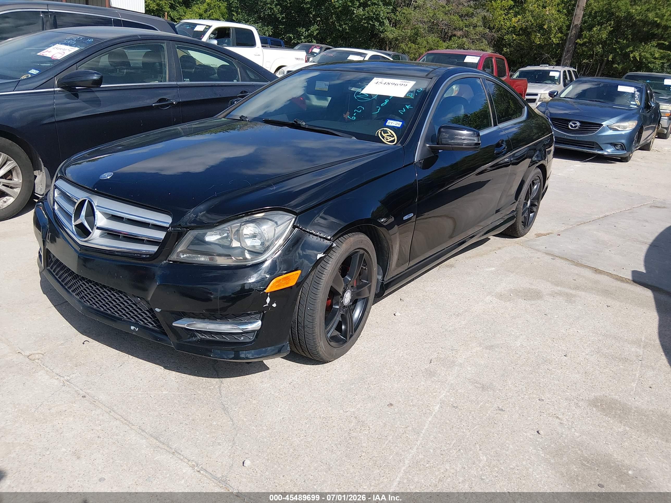 2012 Mercedes-benz C 250   Black vin: WDDGJ4HB5CF847483