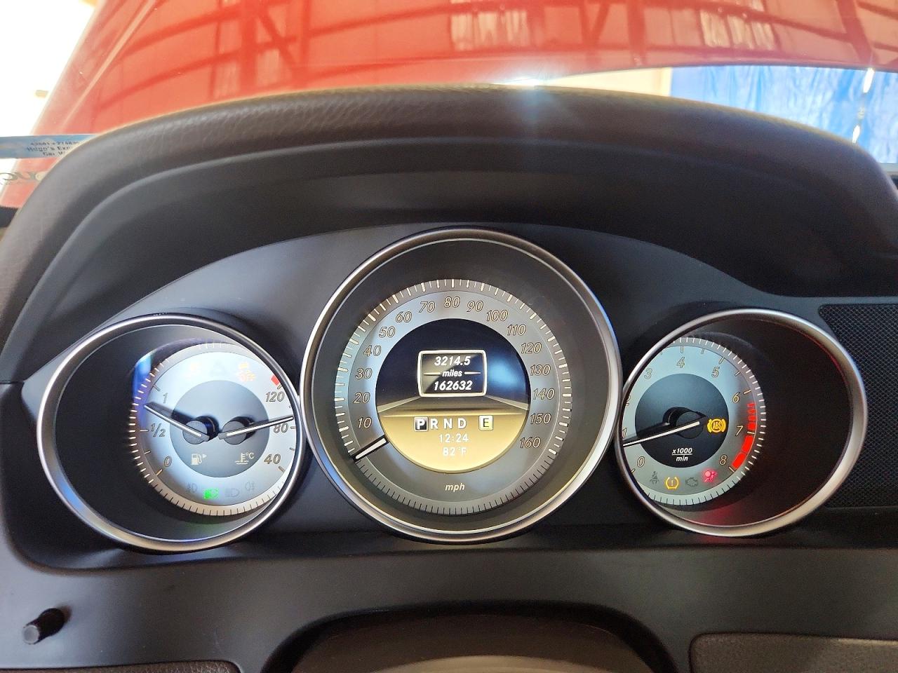 2012 Mercedes-benz C 250 Red vin: WDDGJ4HB5CF925504
