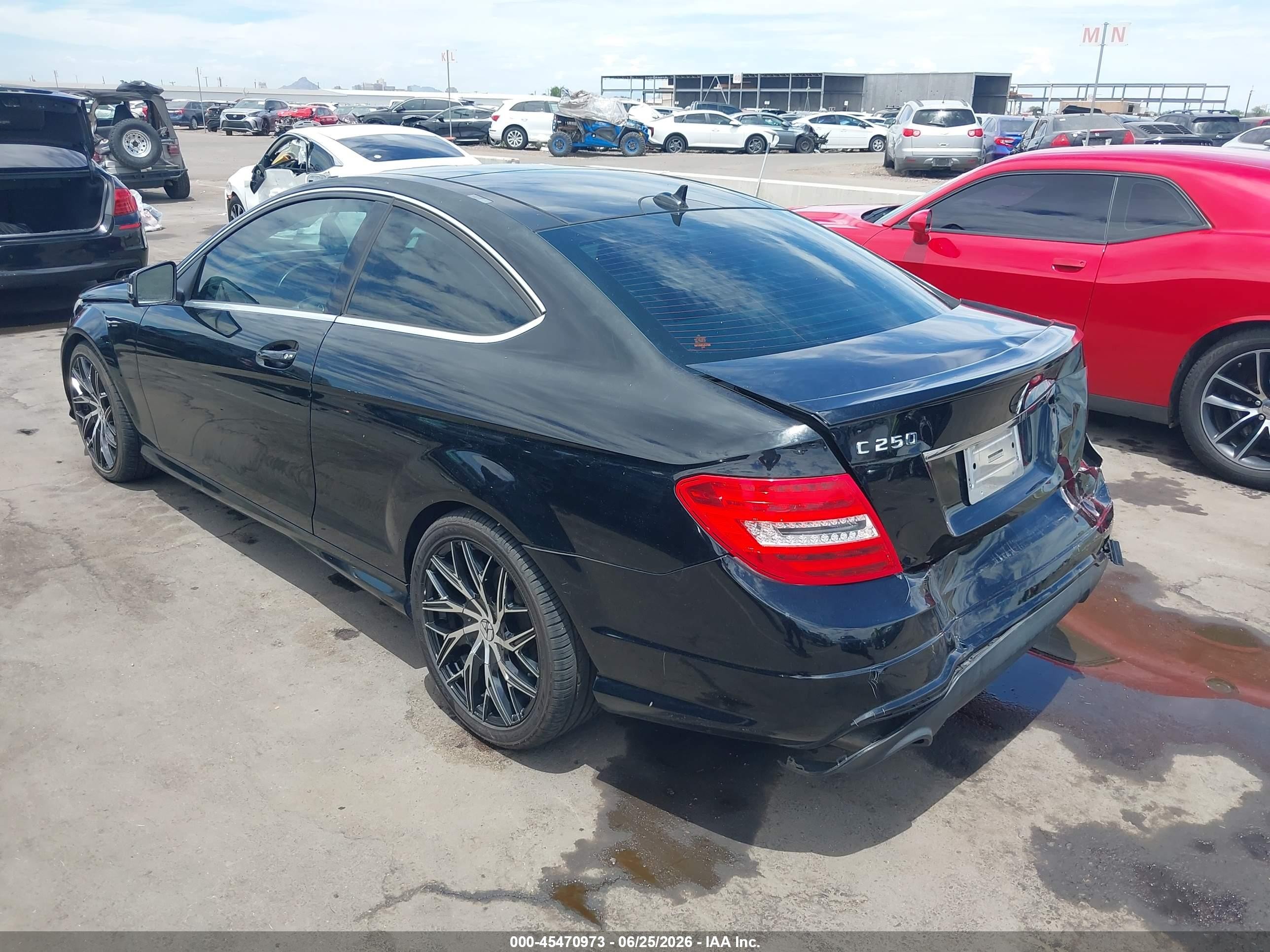 2013 Mercedes-benz C 250   Black vin: WDDGJ4HB5DF956673
