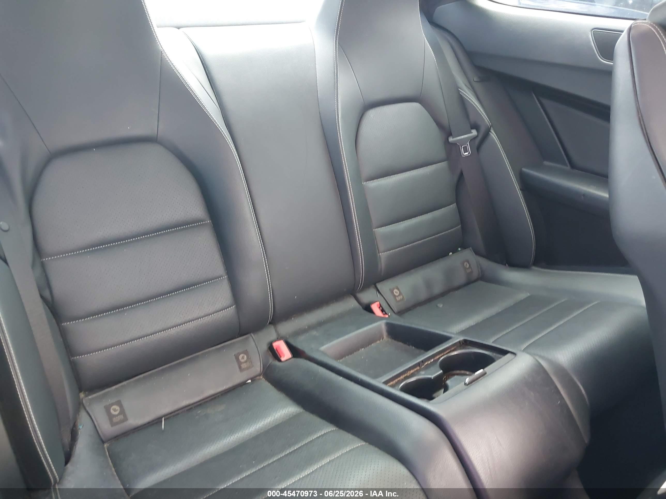 2013 Mercedes-benz C 250   Black vin: WDDGJ4HB5DF956673