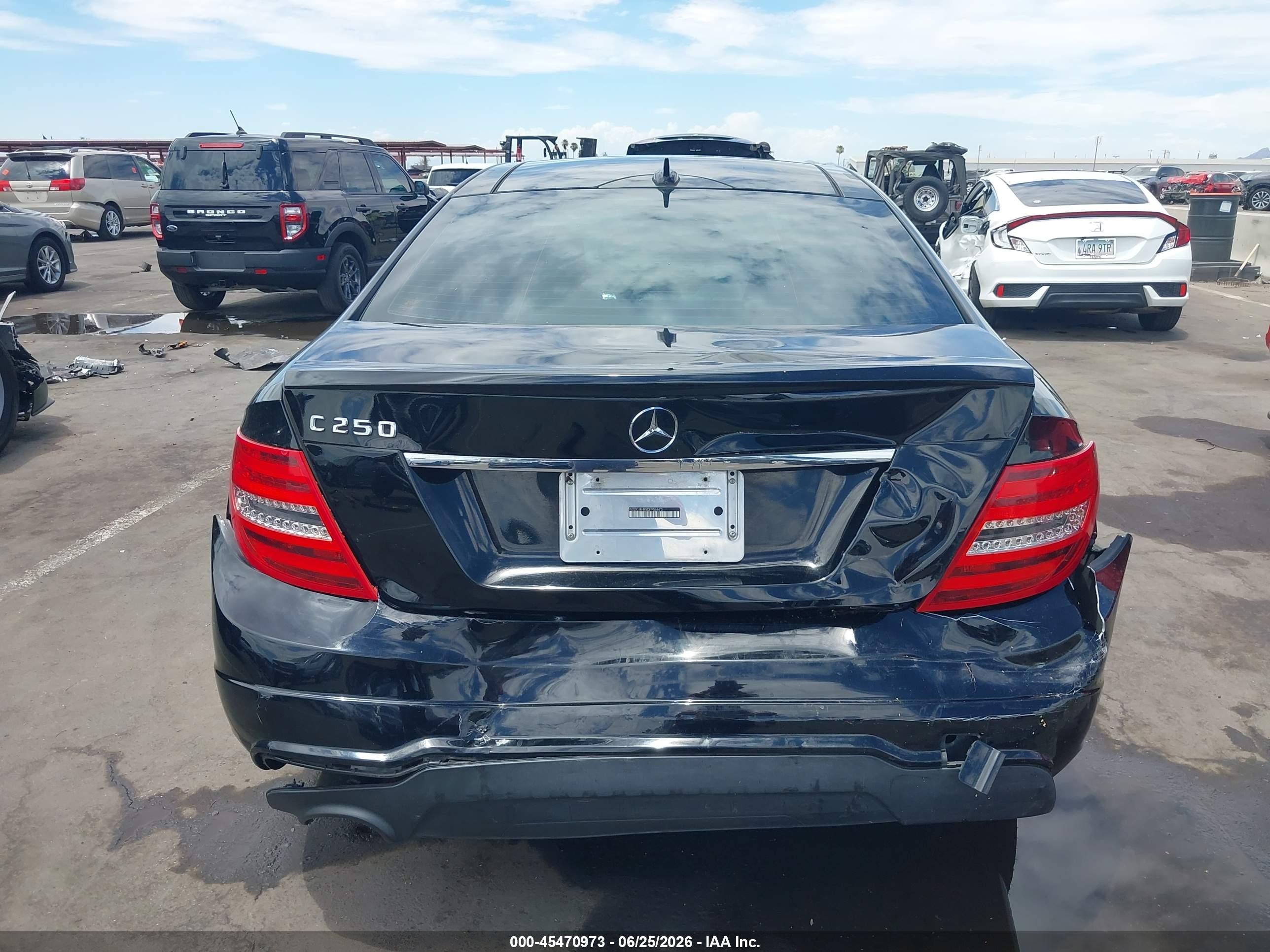 2013 Mercedes-benz C 250   Black vin: WDDGJ4HB5DF956673