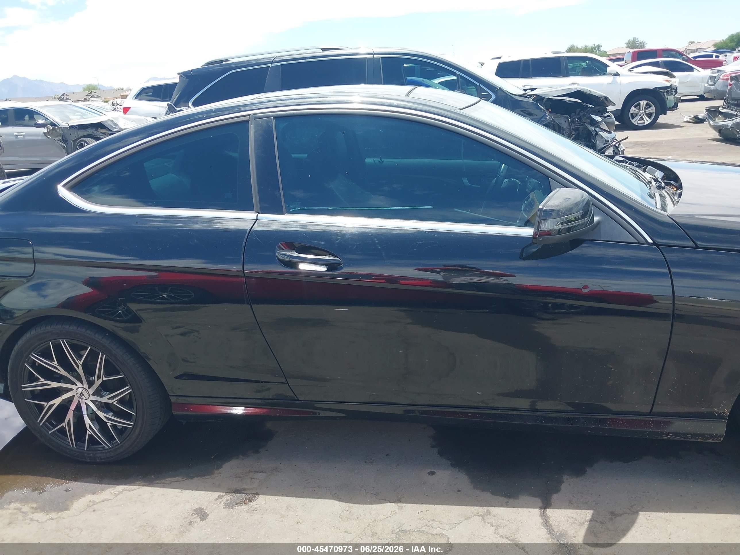 2013 Mercedes-benz C 250   Black vin: WDDGJ4HB5DF956673