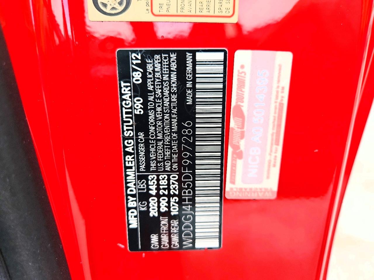 2013 Mercedes-benz C 250 Red vin: WDDGJ4HB5DF997286