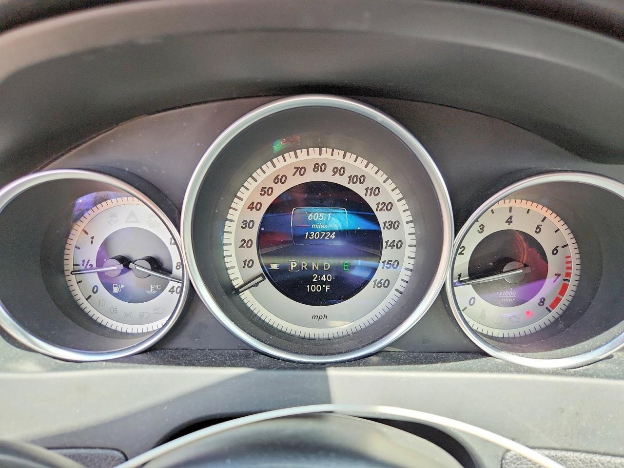 2013 Mercedes-benz C 250 Red vin: WDDGJ4HB5DF997286