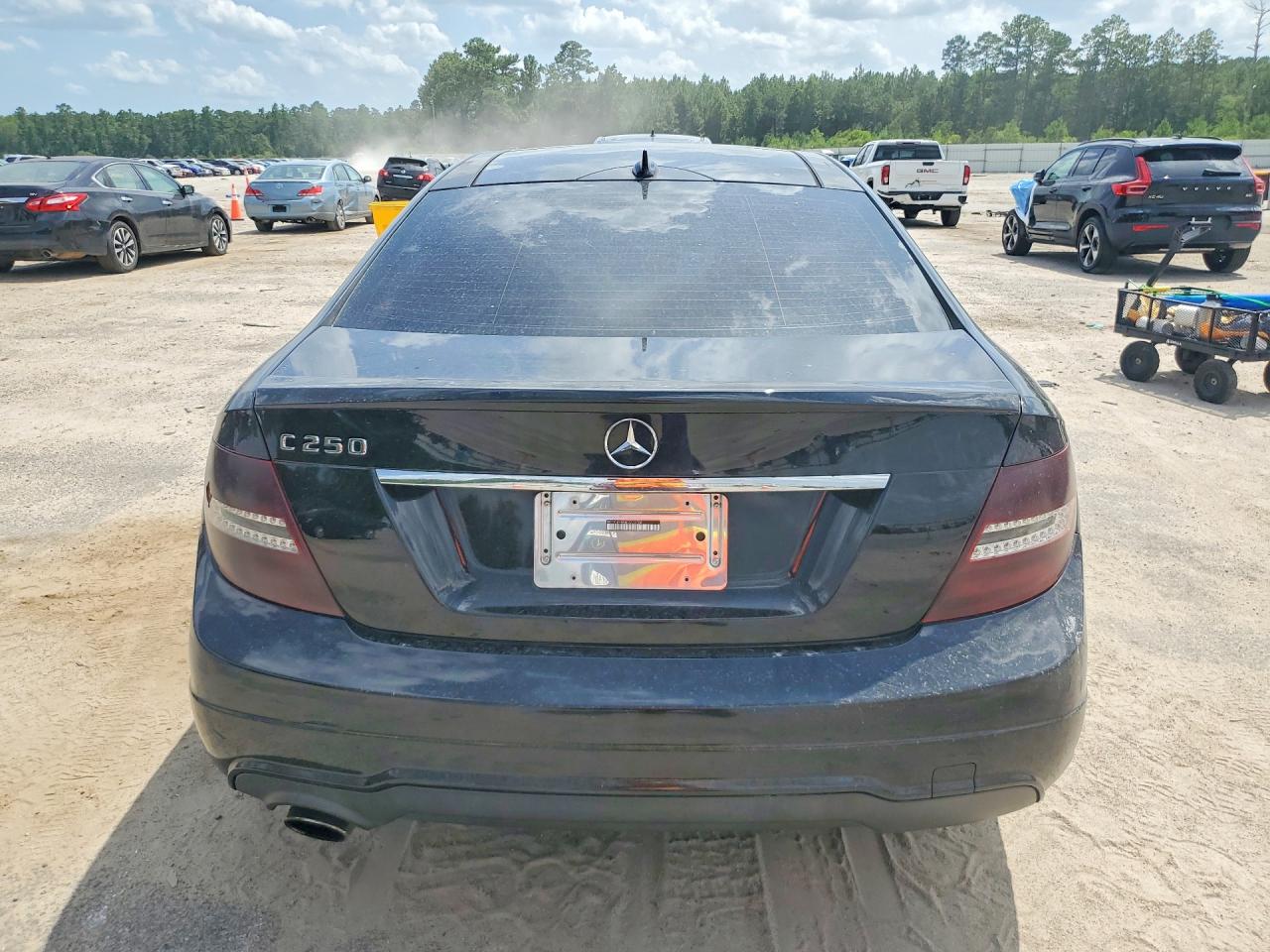 2014 Mercedes-benz C 250 Black vin: WDDGJ4HB5EG200708
