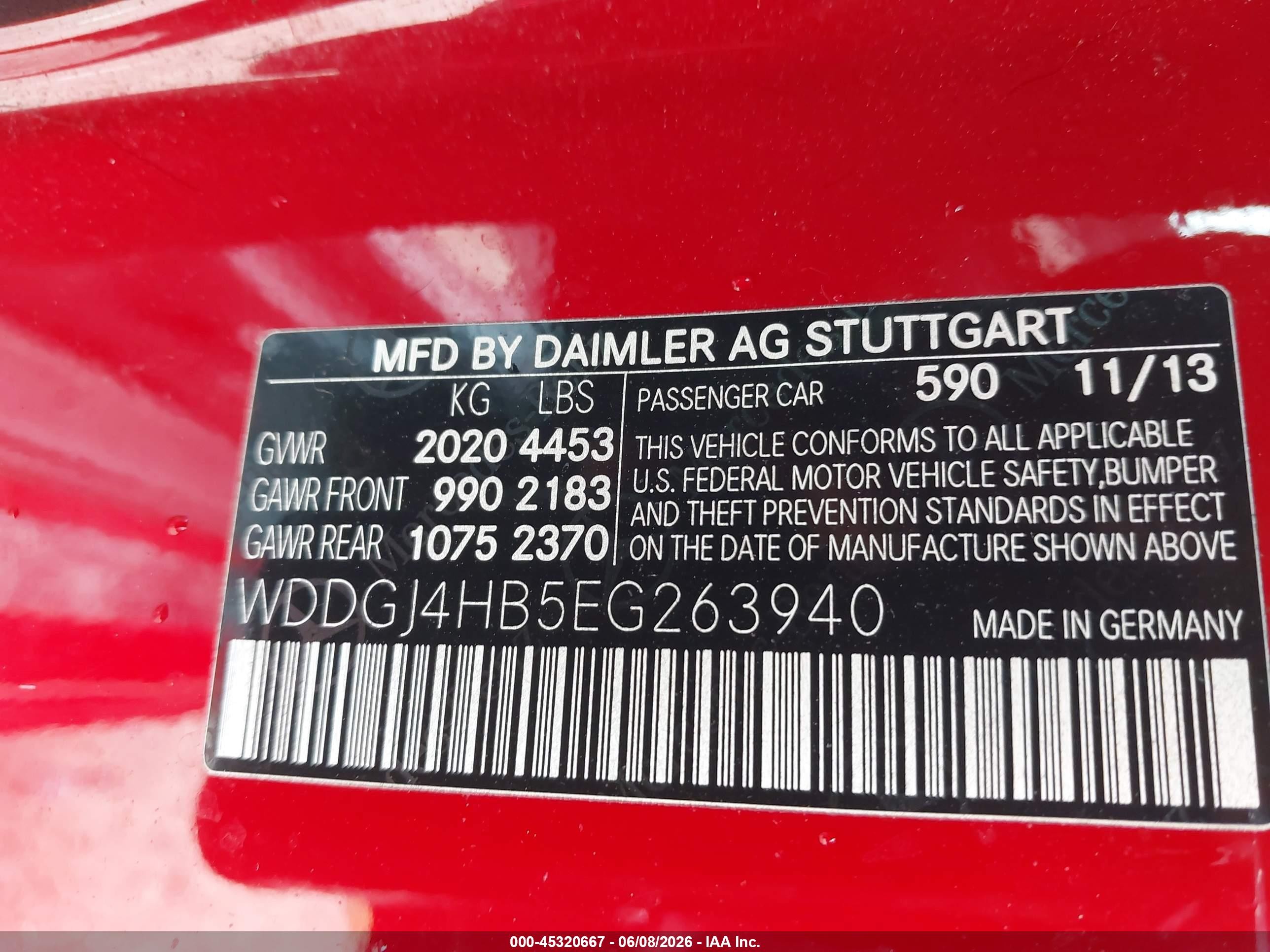 2014 Mercedes-benz C 250   Red vin: WDDGJ4HB5EG263940