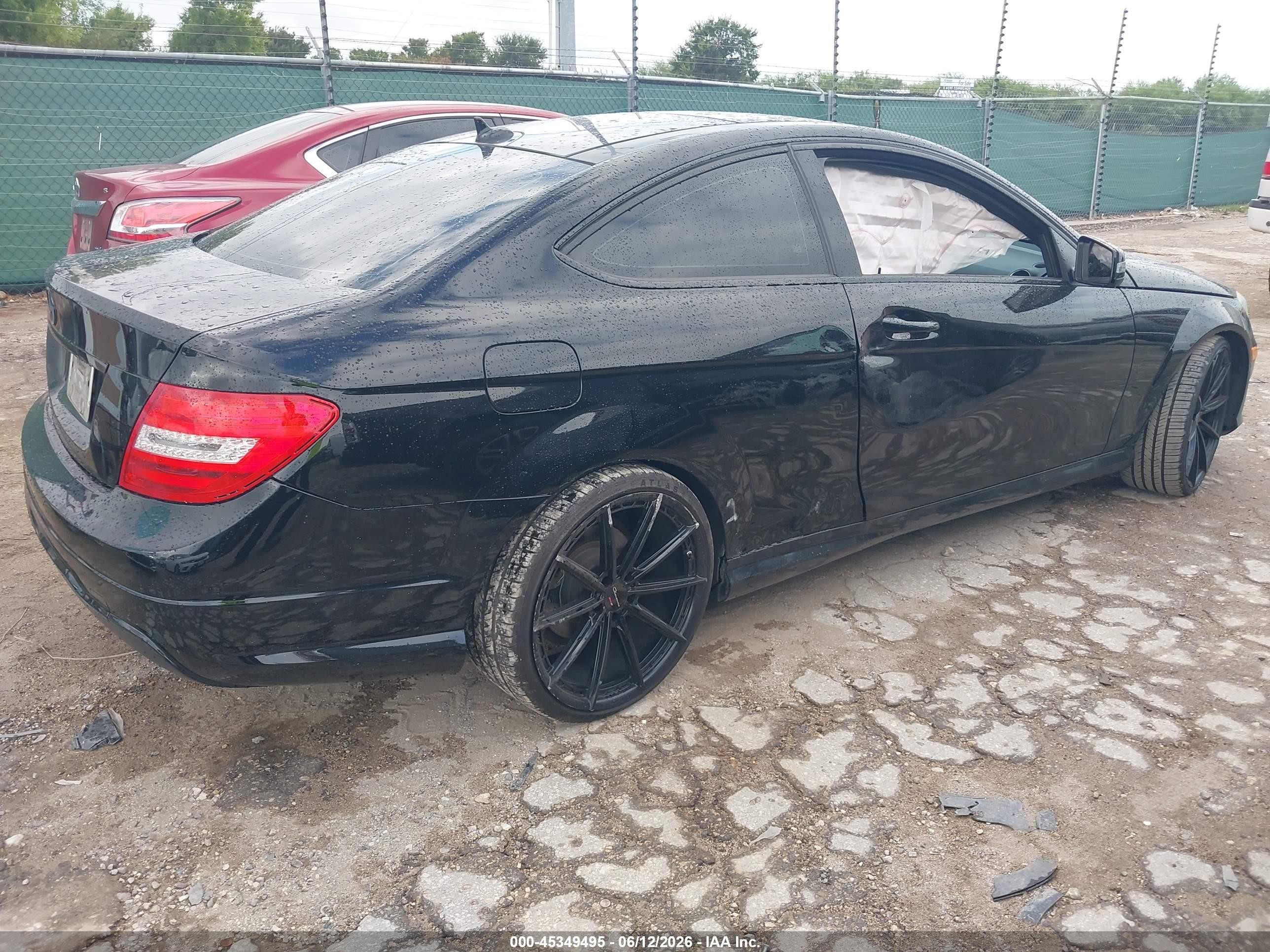 2014 Mercedes-benz C 250   Black vin: WDDGJ4HB5EG280074