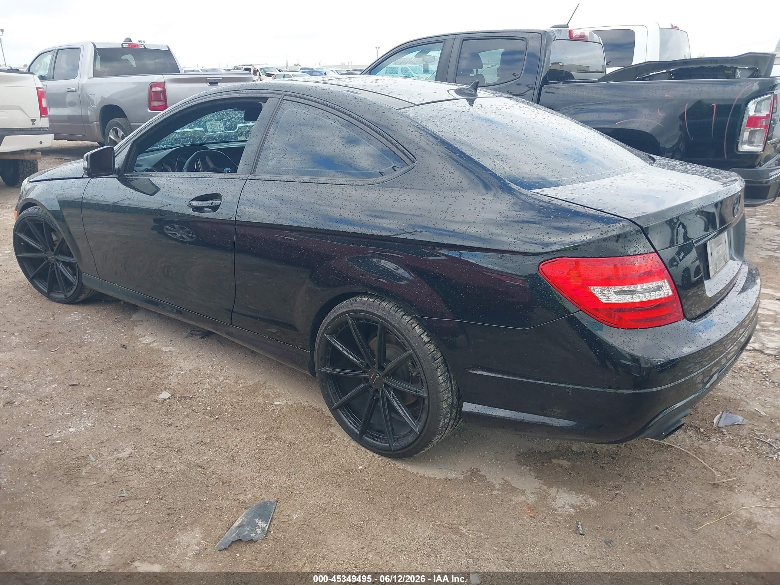 2014 Mercedes-benz C 250   Black vin: WDDGJ4HB5EG280074