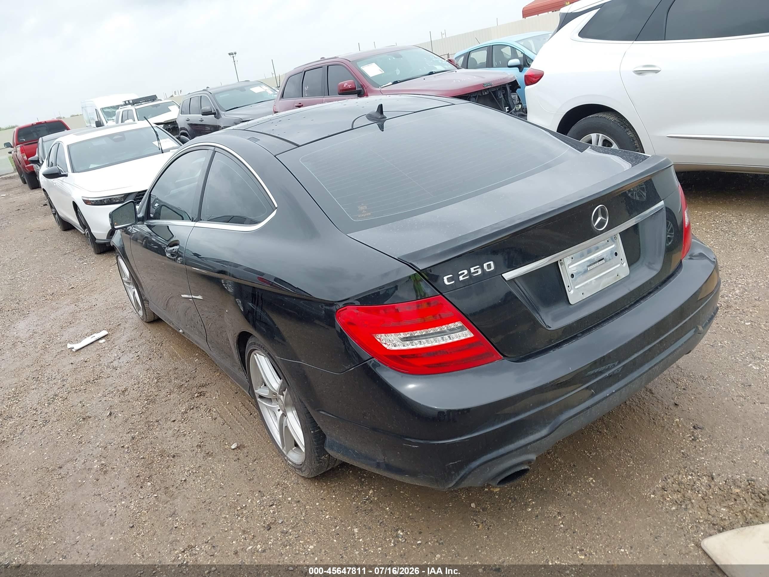 2015 Mercedes-benz C 250   Black vin: WDDGJ4HB5FG369242