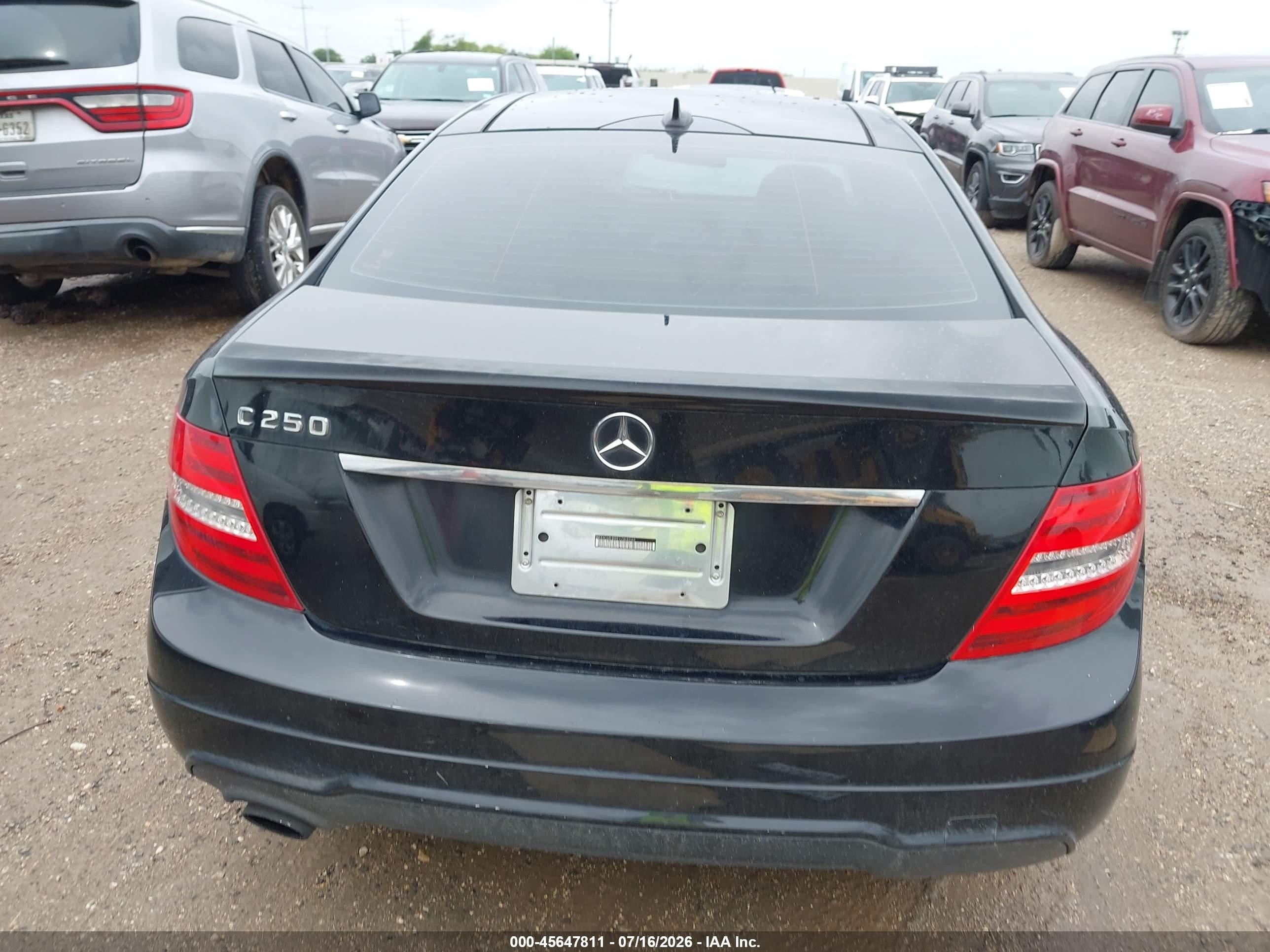 2015 Mercedes-benz C 250   Black vin: WDDGJ4HB5FG369242