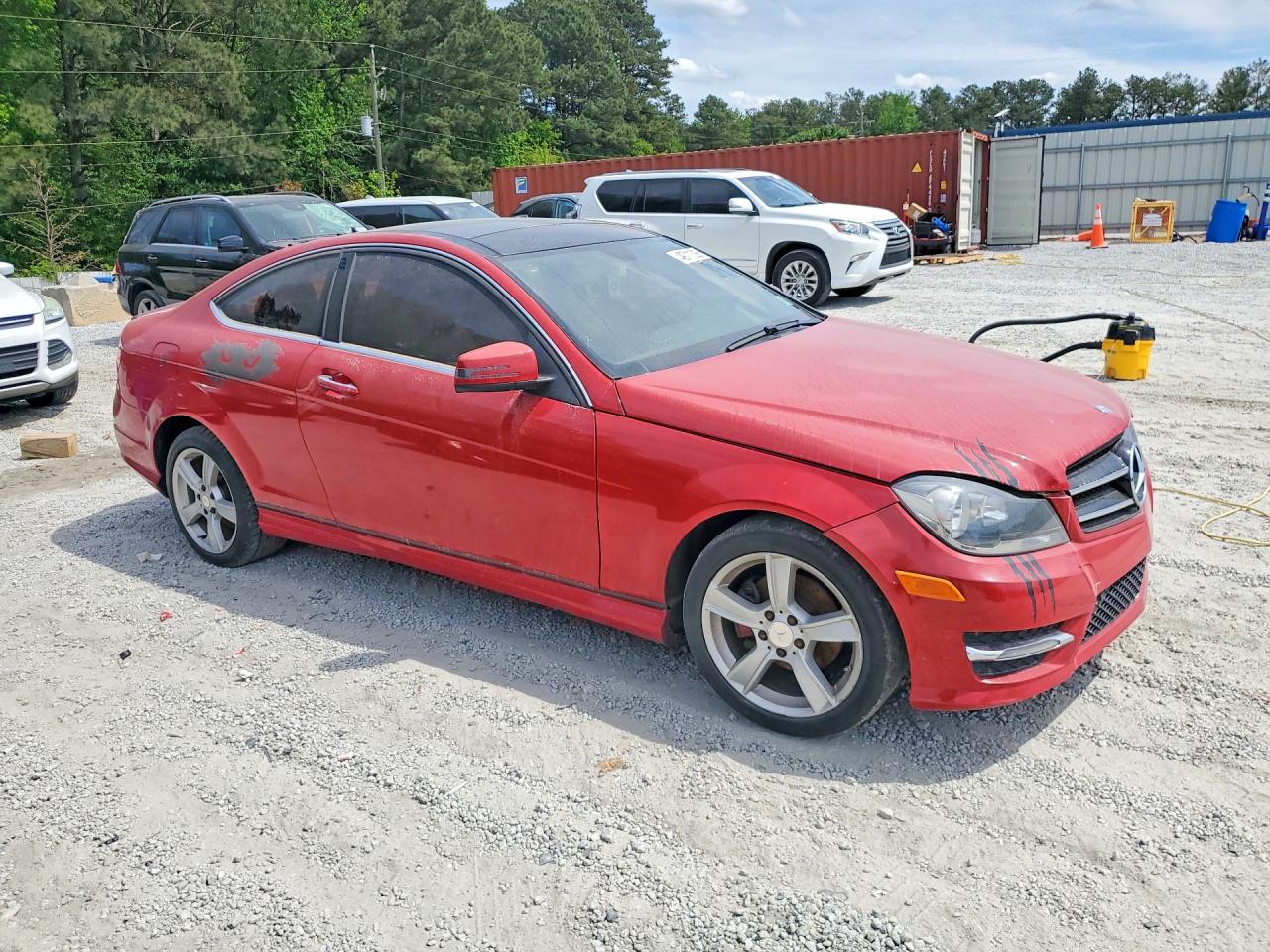 2015 Mercedes-benz C 250 Red vin: WDDGJ4HB5FG384338