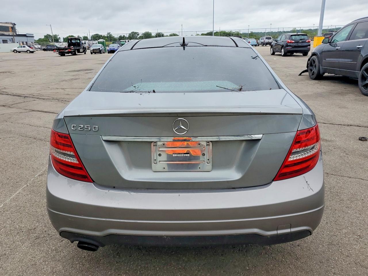2015 Mercedes-benz C 250 Gray vin: WDDGJ4HB5FG393993