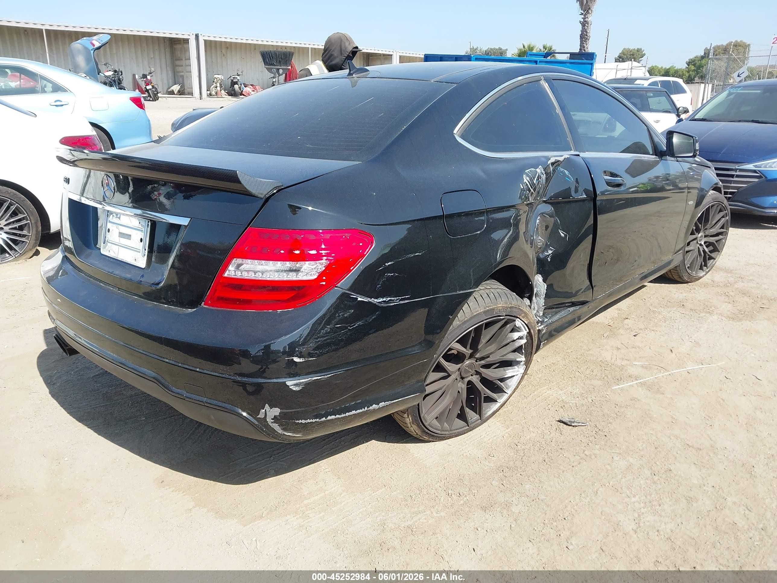 2012 Mercedes-benz C 250   Black vin: WDDGJ4HB6CF770848